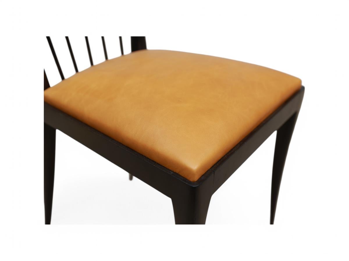 Eight Dining Chair Set in Hardwood & beige leather, Giuseppe Scapinelli, Brazil For Sale 4
