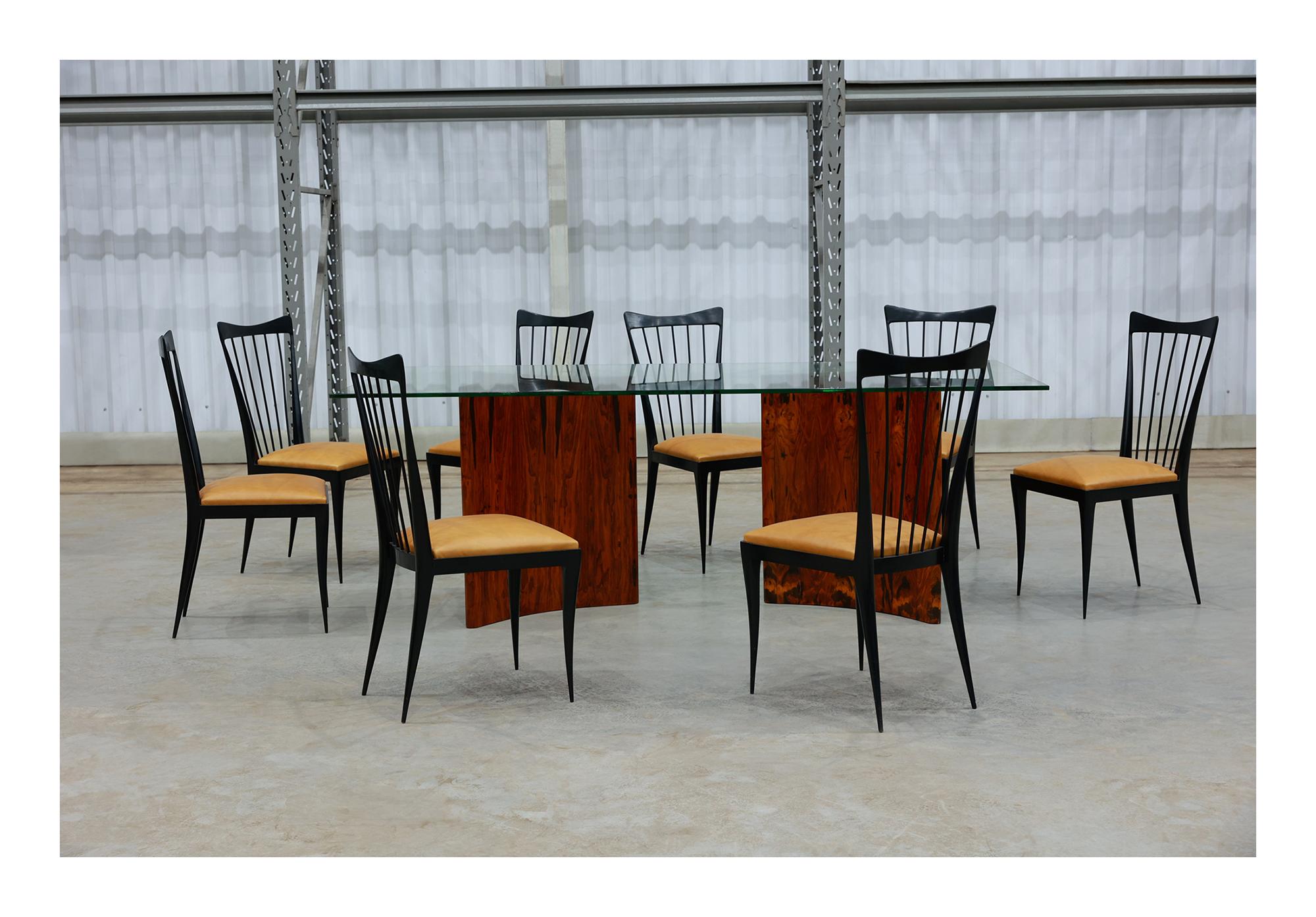 Hand-Painted Eight Dining Chair Set in Hardwood & beige leather, Giuseppe Scapinelli, Brazil For Sale