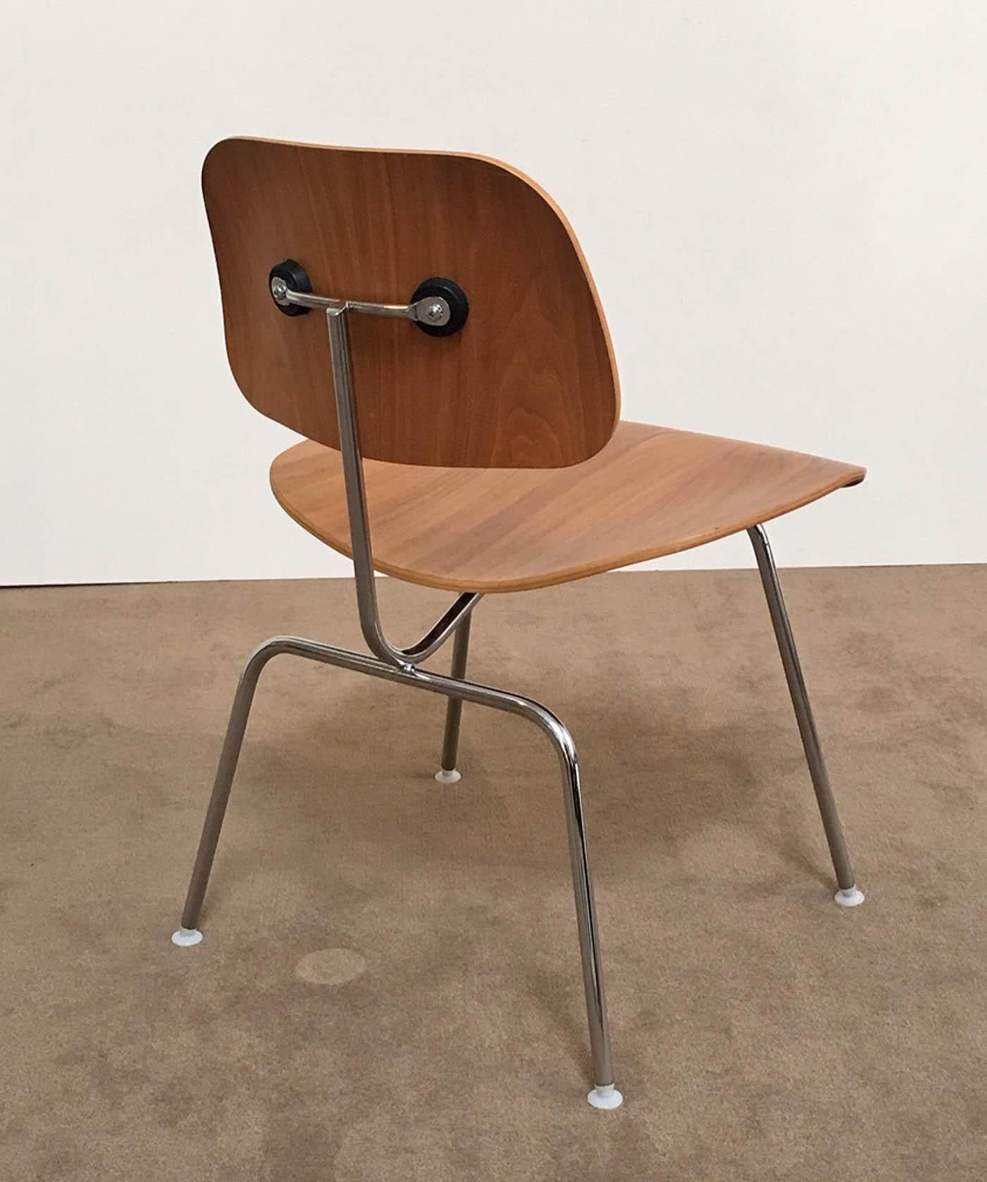 American Eight Dining Chairs Designed by Ray and Charles Eames for Herman Miller