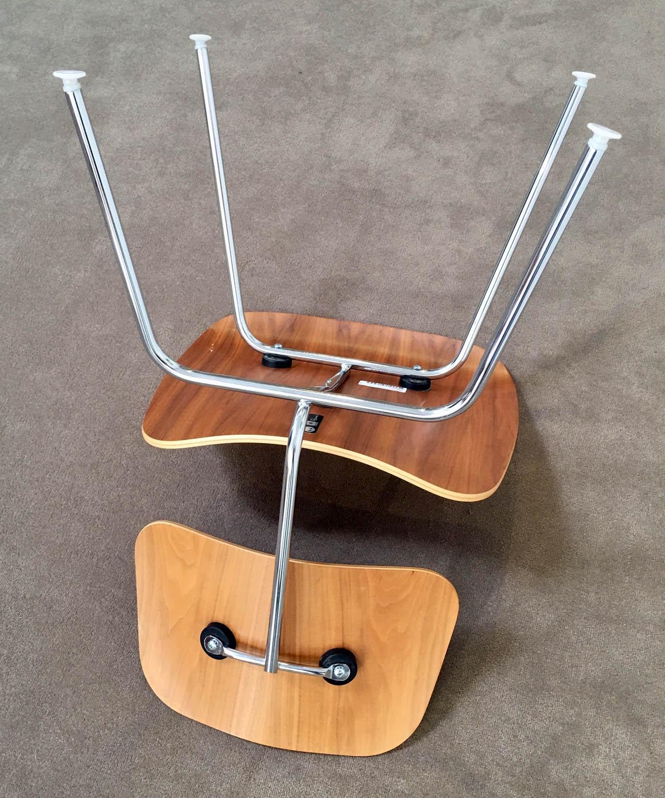 Machine-Made Eight Dining Chairs Designed by Ray and Charles Eames for Herman Miller