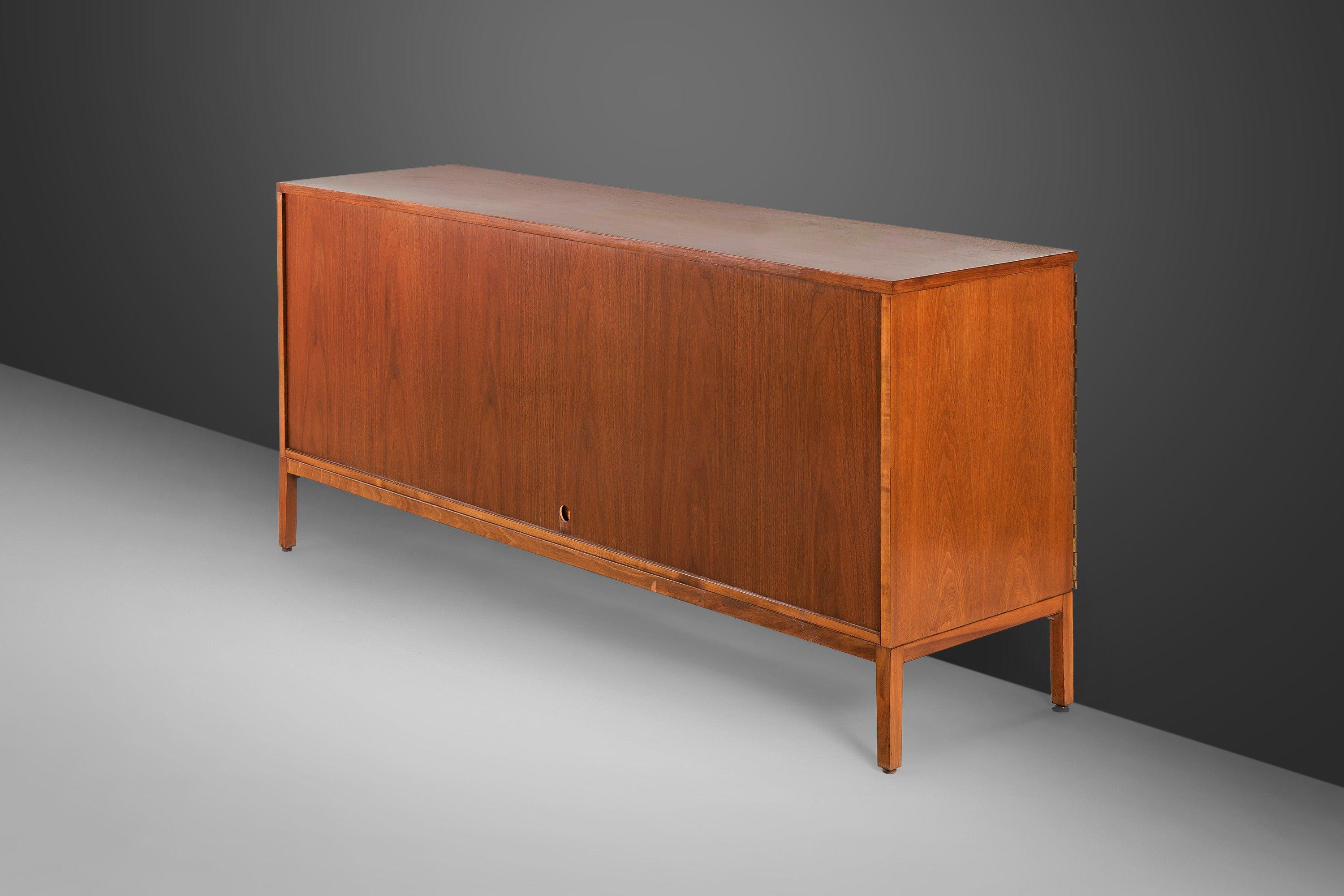 Eight Drawer 'Irwin' Credenza / Dresser by Paul McCobb for Calvin Furniture, USA For Sale 9
