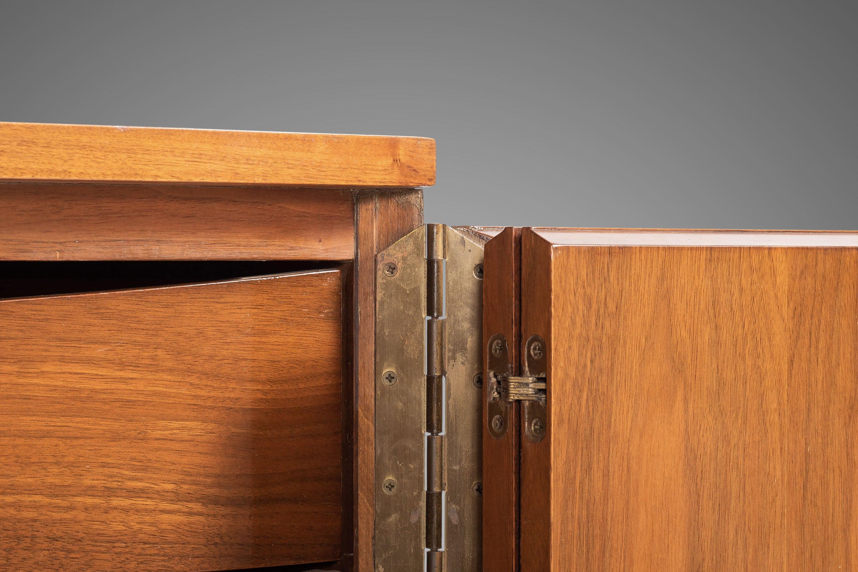 Mid-20th Century Eight Drawer 'Irwin' Credenza / Dresser by Paul McCobb for Calvin Furniture, USA For Sale