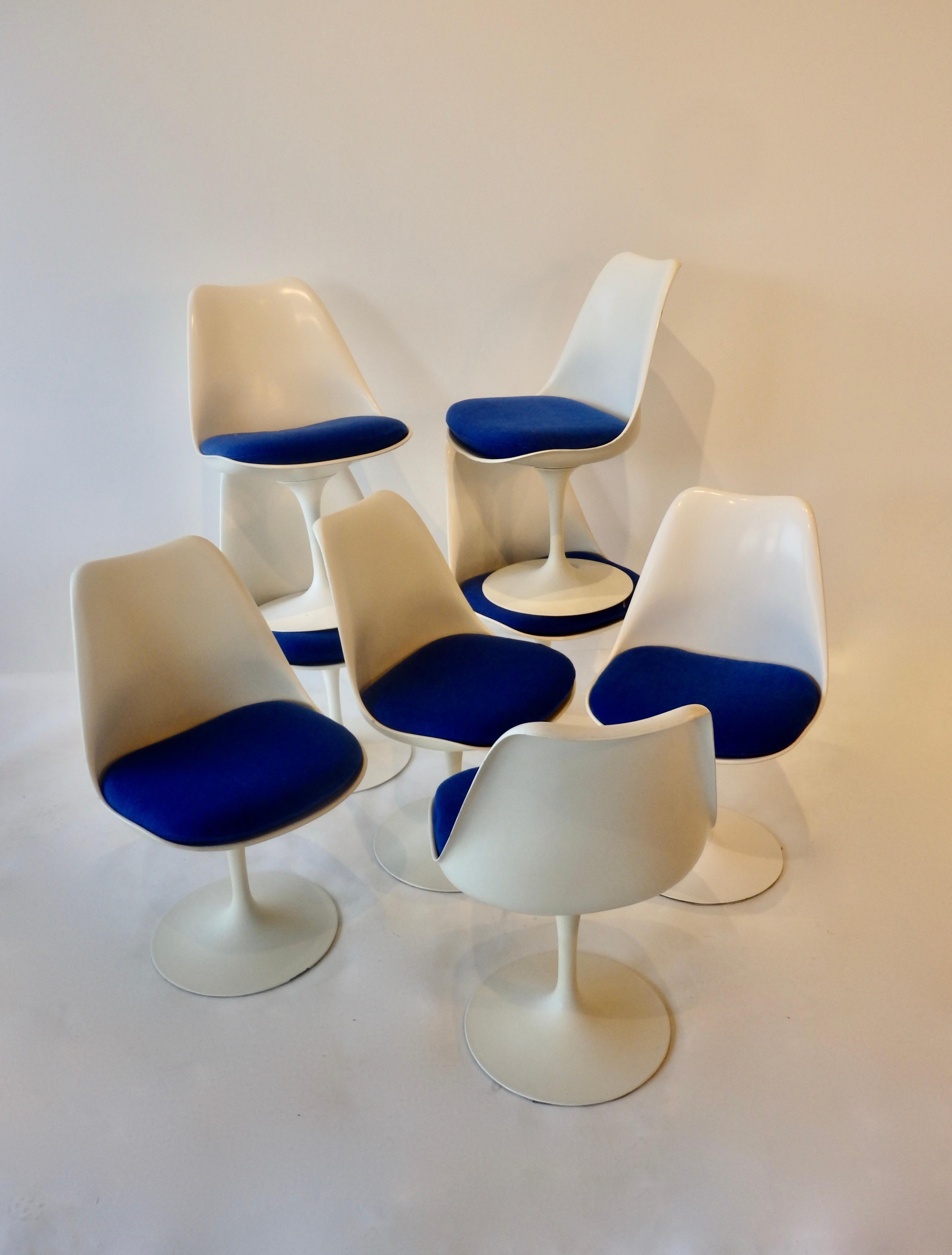 Eight Eero Saarinen for Knoll Tulip Group White Swivel Dining Chairs 4