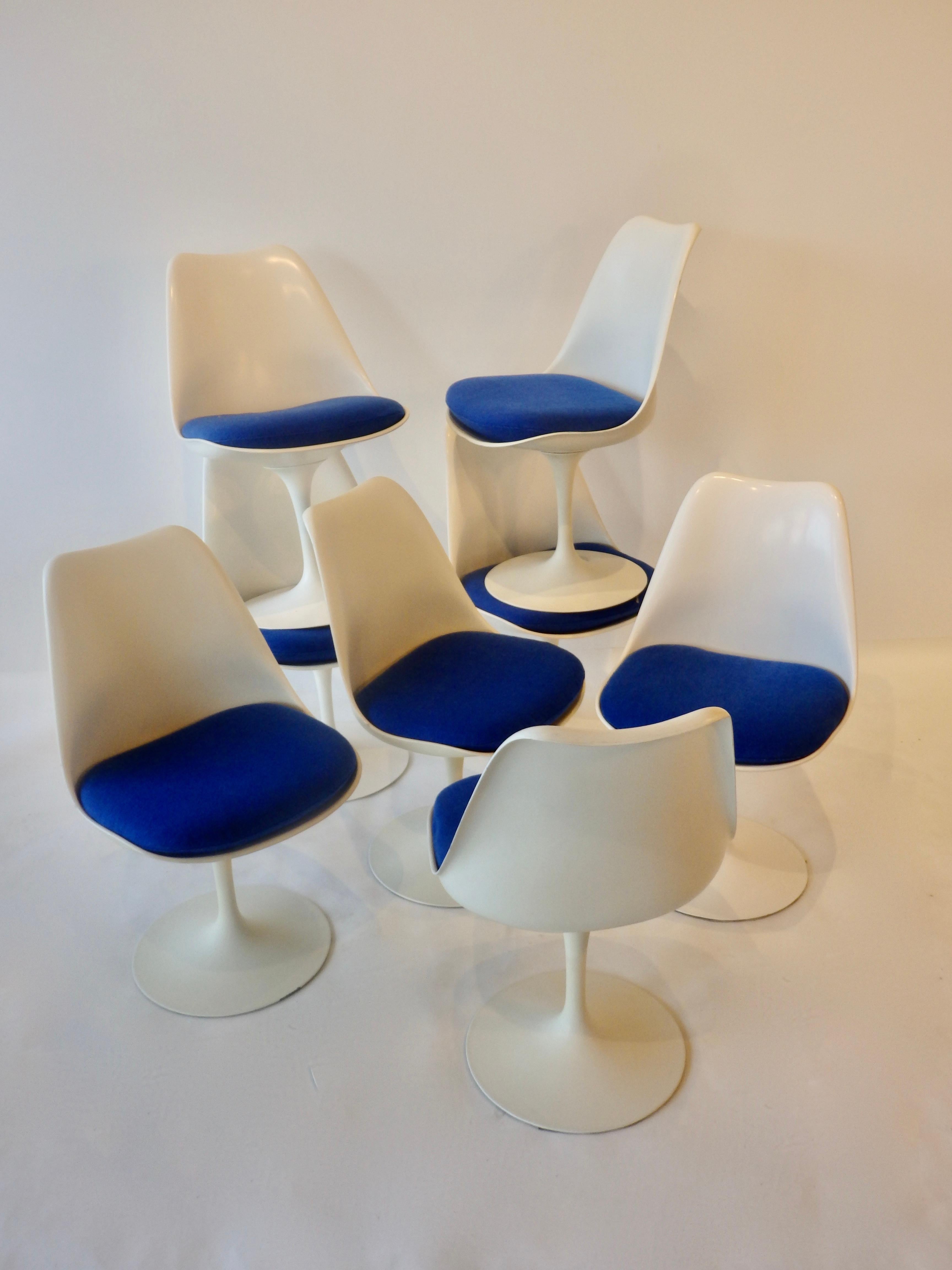 Mid-Century Modern Eight Eero Saarinen for Knoll Tulip Group White Swivel Dining Chairs