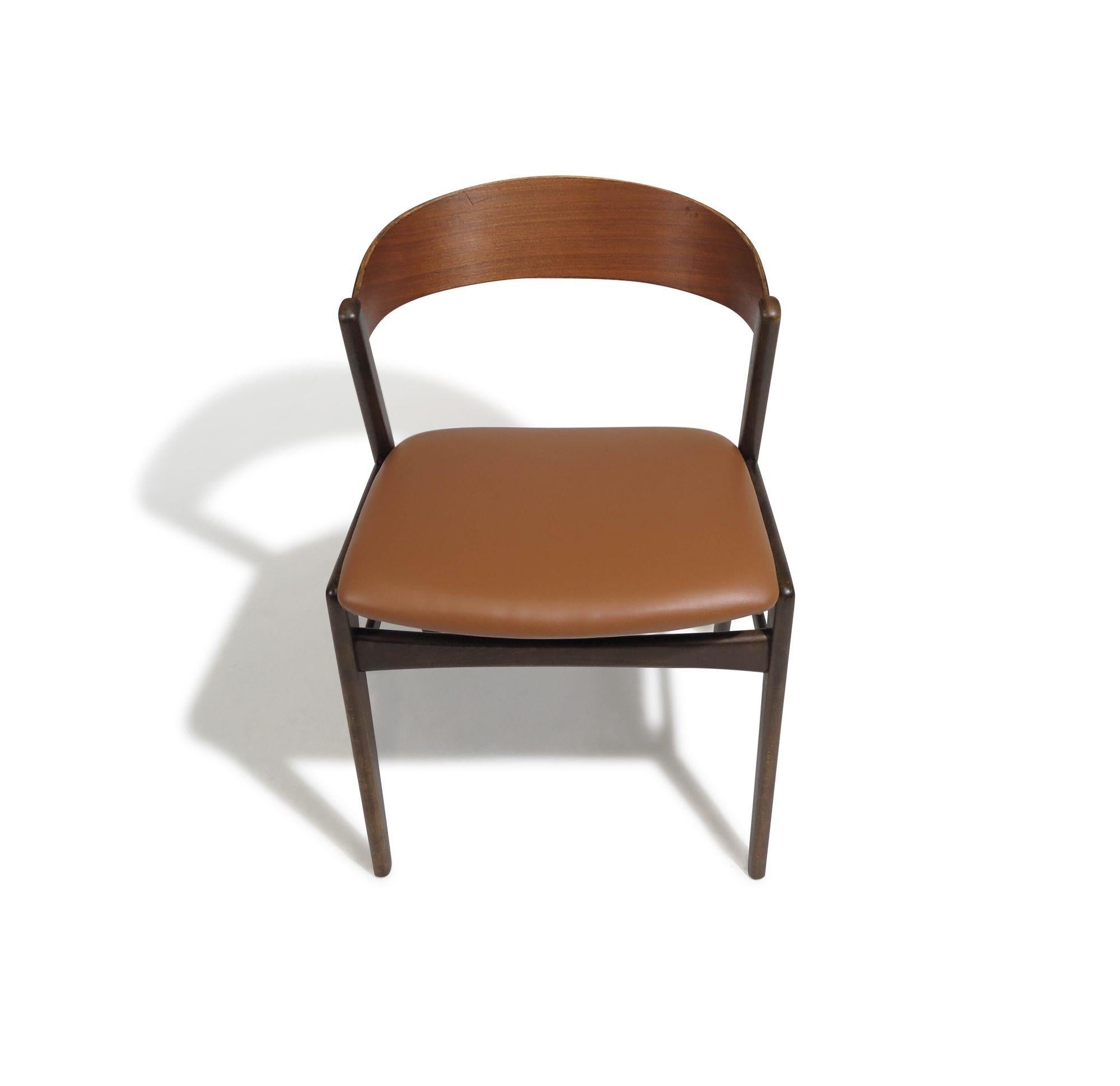 Scandinavian Modern Eight Folke Ohlsson for Dux Curved Back Walnut Danish Dining Chairs For Sale