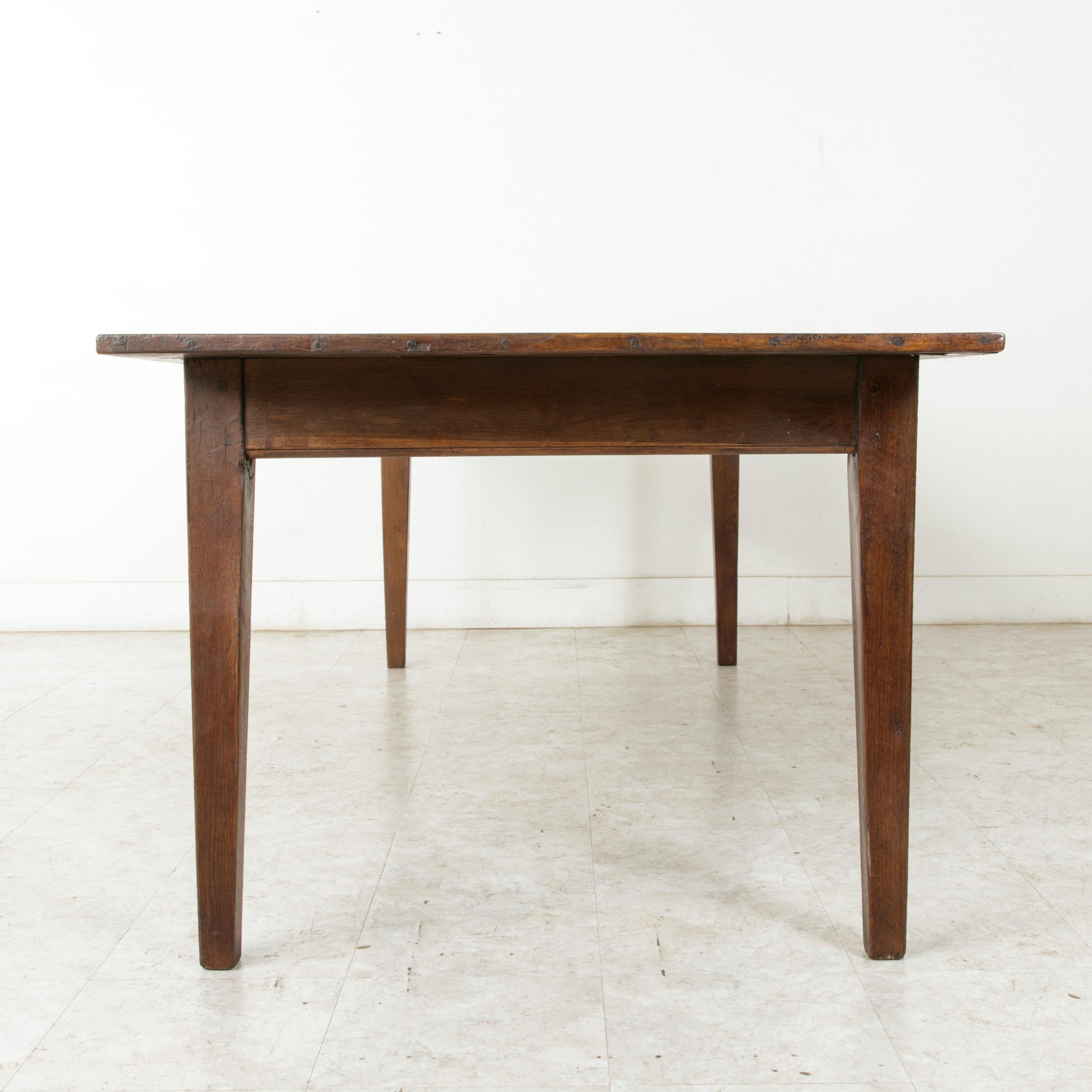 Early 20th Century Long French Oak Farm Table or Dining Table with Two Drawers, circa 1900 