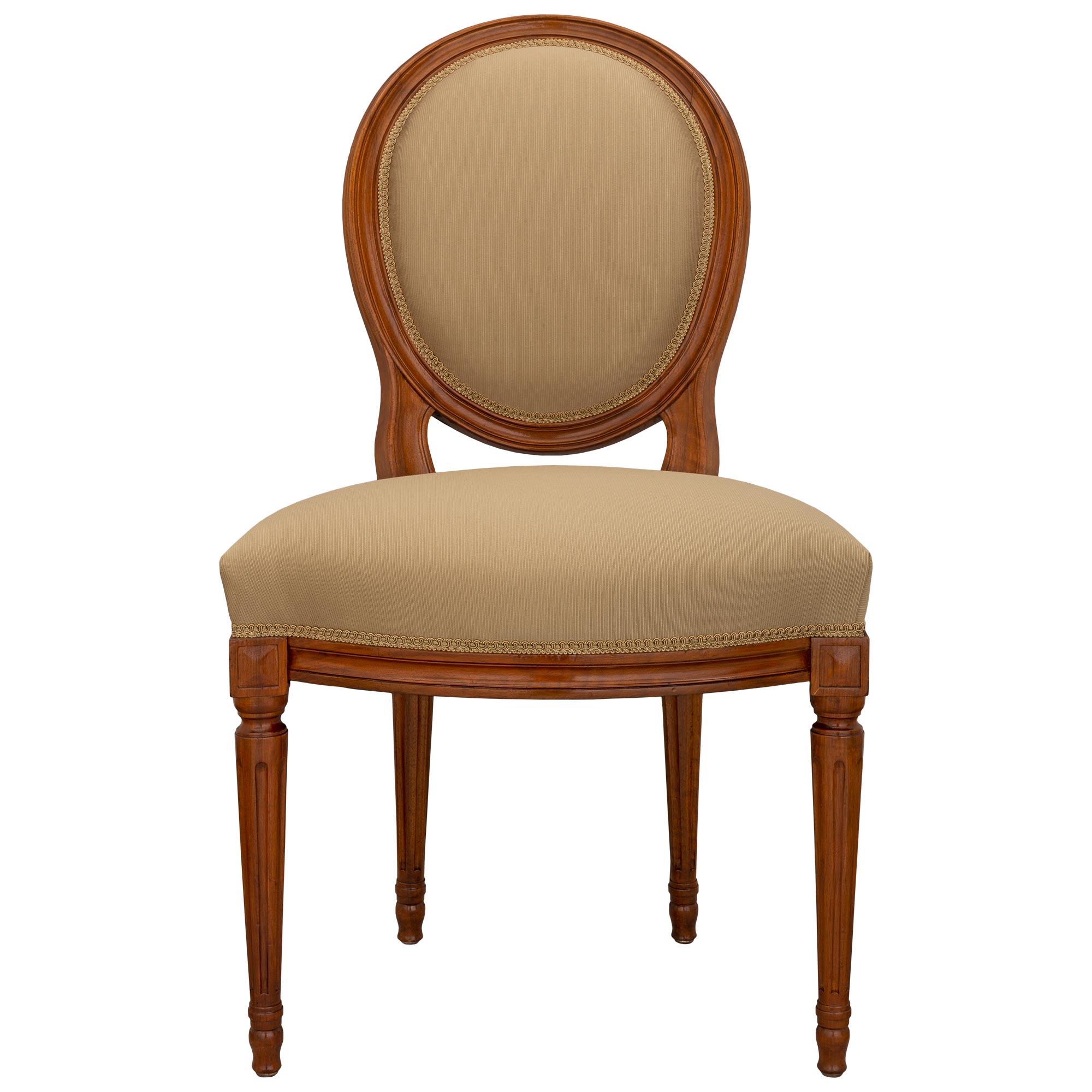 eight French turn of the century Louis XVI st. Walnut dining chairs For Sale 7