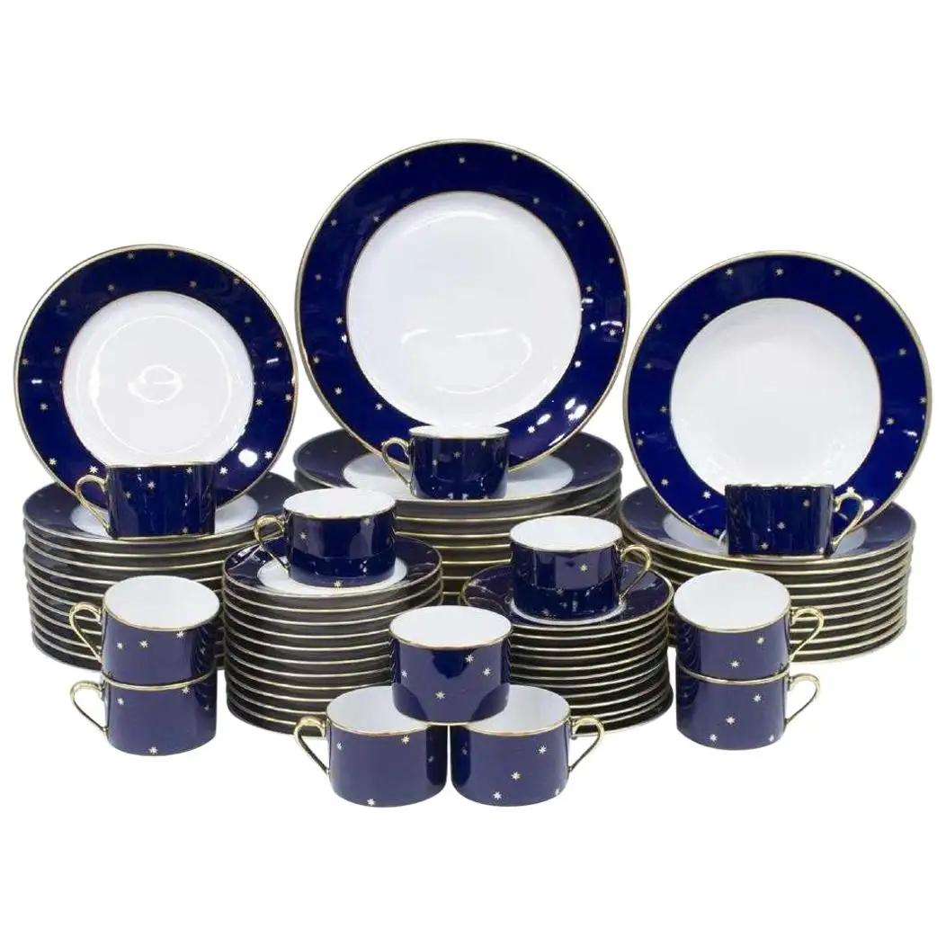 Eight Imari Plates, Faberge Galaxie Dinner Set, Kutani Fan Shaped dishes In Good Condition In Austin, TX
