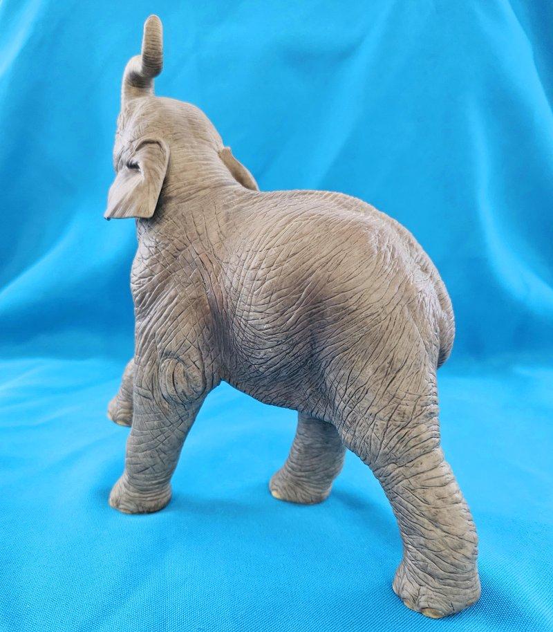 Escultura de elefante de porcelana Lenox de ocho pulgadas, 