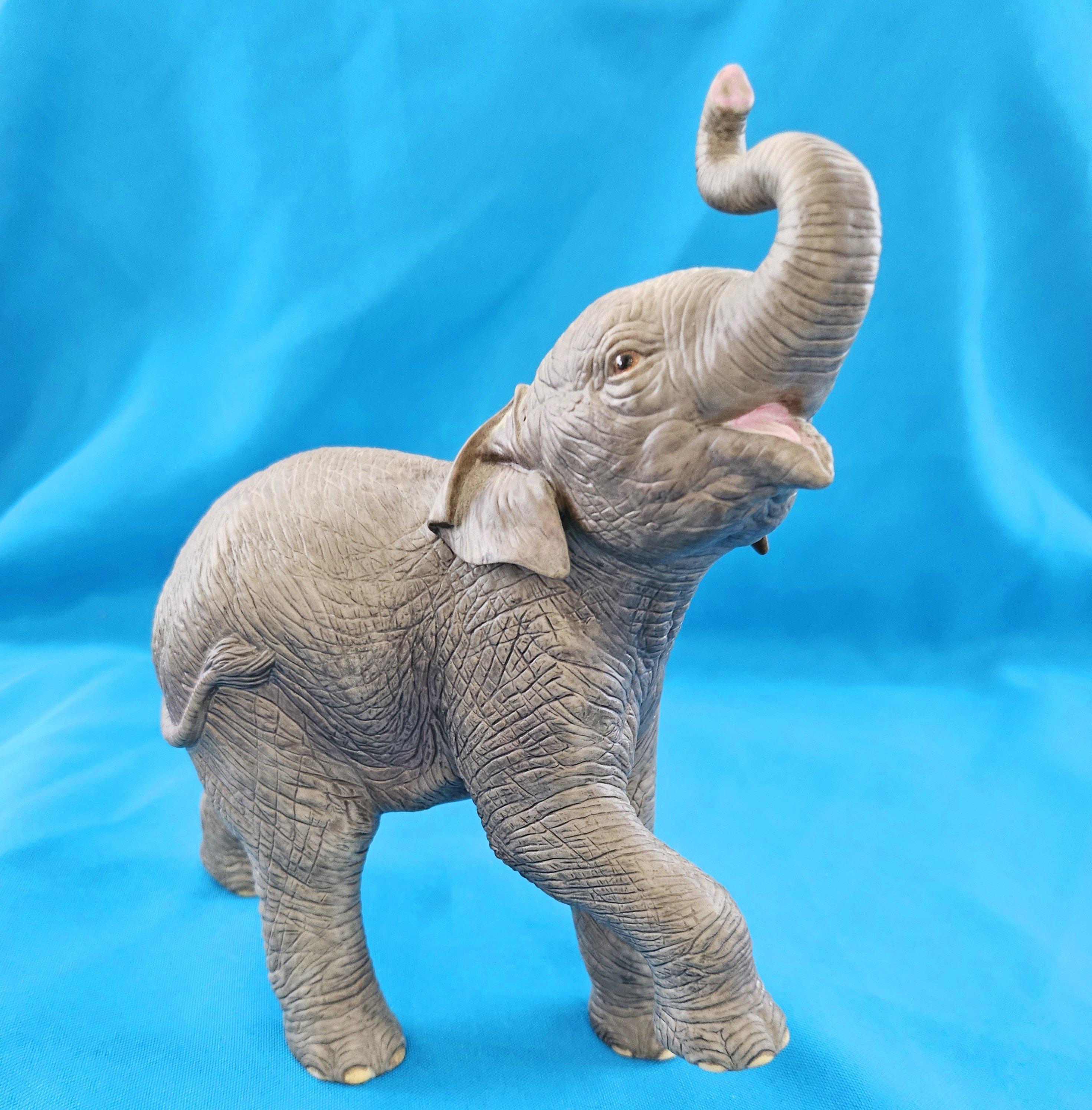 Escultura de elefante de porcelana Lenox de ocho pulgadas, 