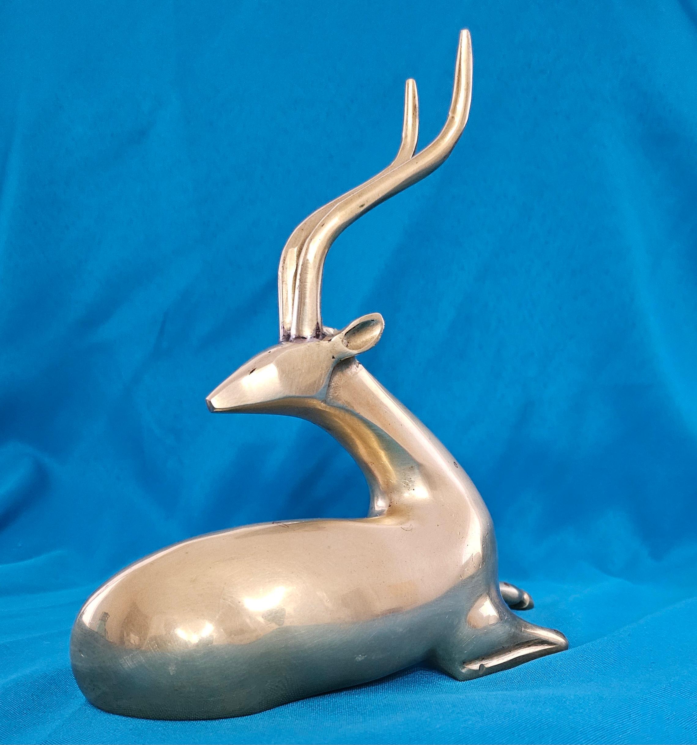 Escultura Antílope/Gacela de latón MCM de ocho pulgadas Estilo Loet Vanderveen Metal en venta