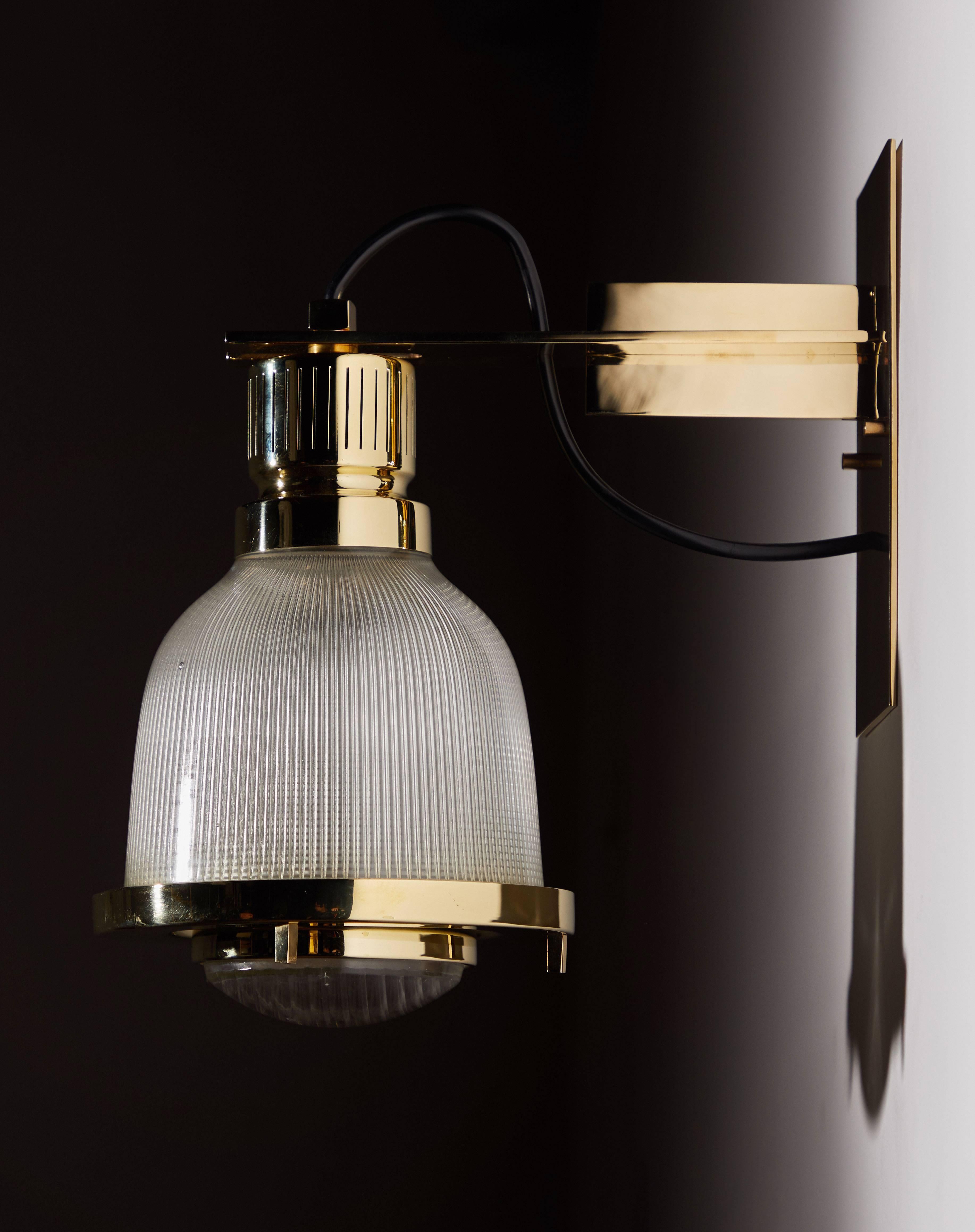 Italian Sconces by Guiseppi Ostuni for Oluce For Sale 2
