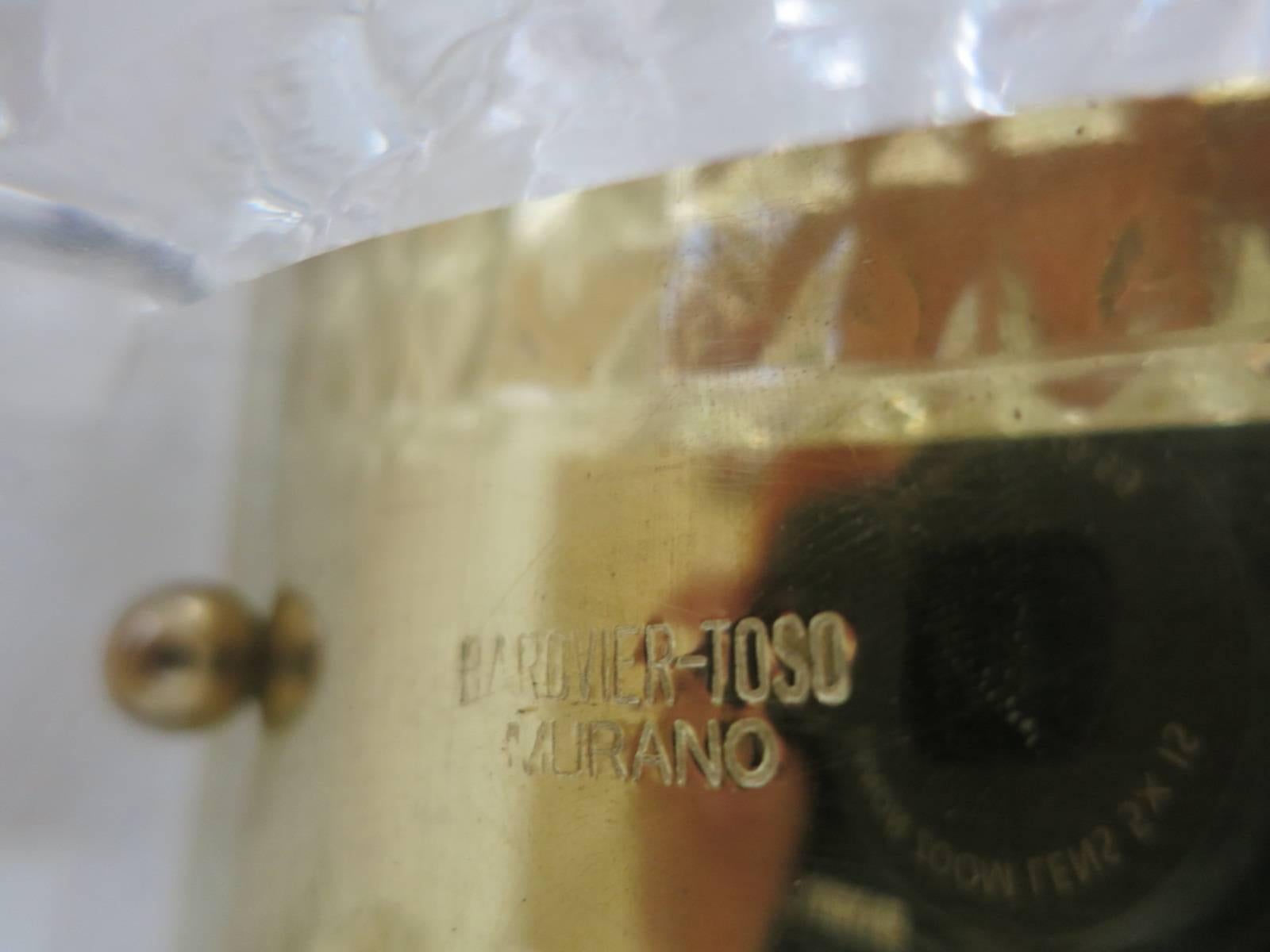 Verre de Murano  Ensemble de quatre appliques italiennes avec verre de Murano transparent et laiton par Barovier e Toso en vente