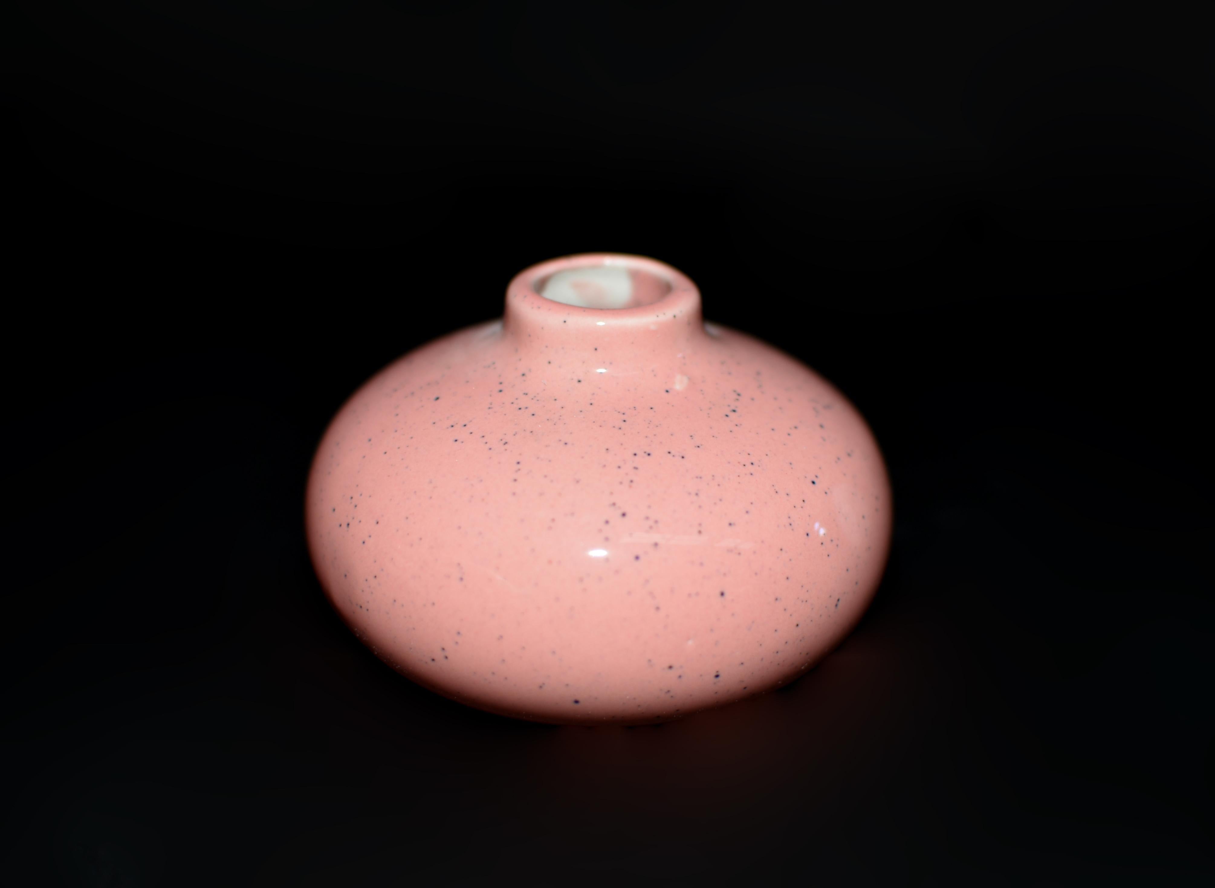 Acht japanische Wabi Sabi Mini-Keramikvasen, Wabi Sabi, schwarzer Diamant (21. Jahrhundert und zeitgenössisch) im Angebot