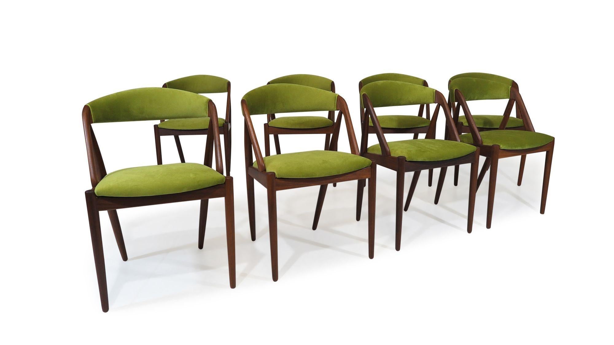 Eight Kai Kristiansen Walnut Danish Dining Chairs 4