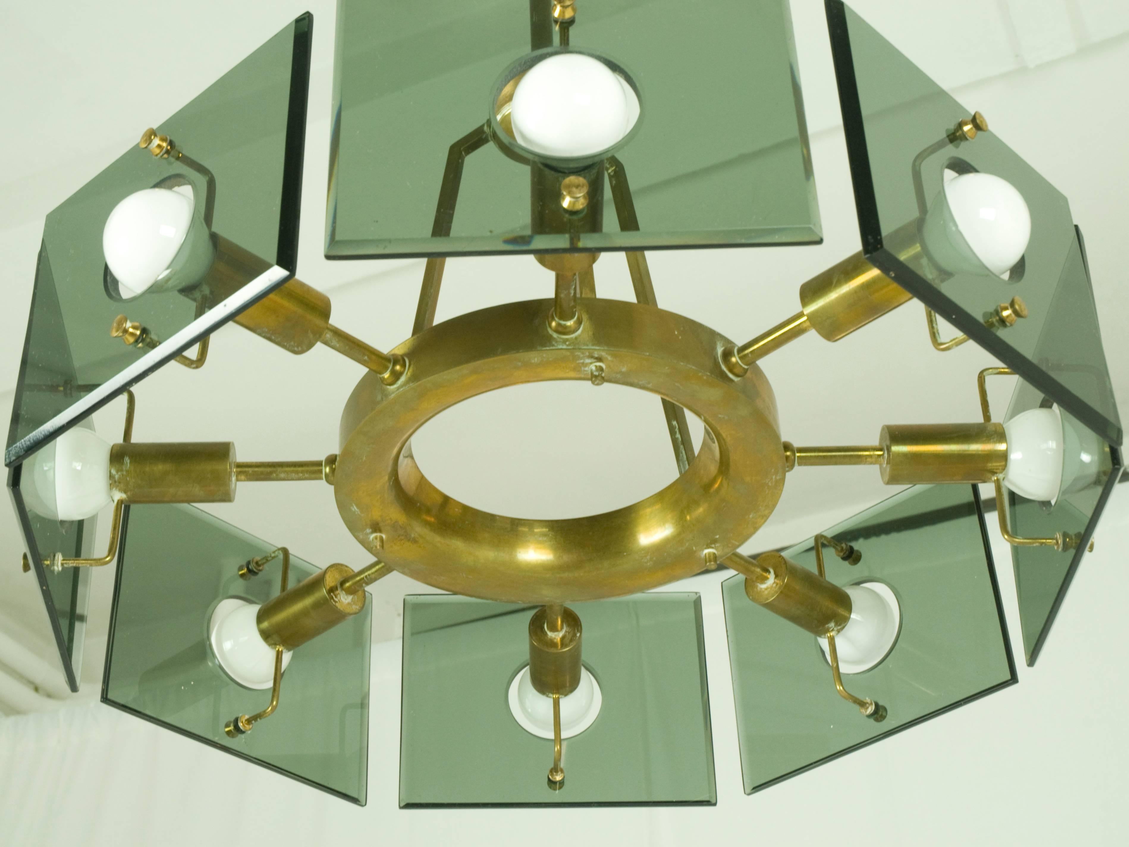 Eight-Light Italian Smoked Glass and Brass Chandelier by Cristal Art, 1960s In Good Condition For Sale In Varese, Lombardia