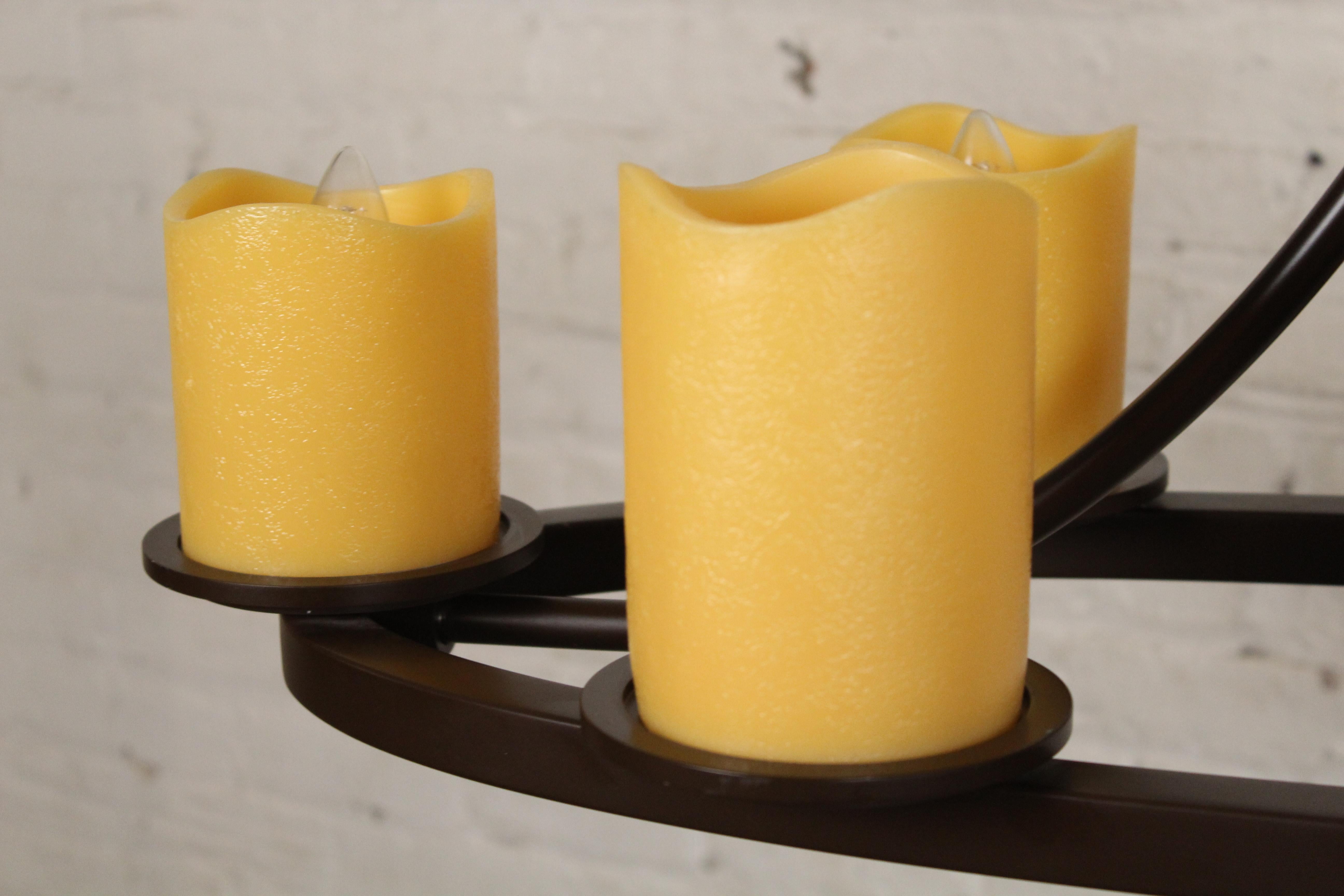 Lustre ovale à huit lumières Bon état - En vente à Brooklyn, NY