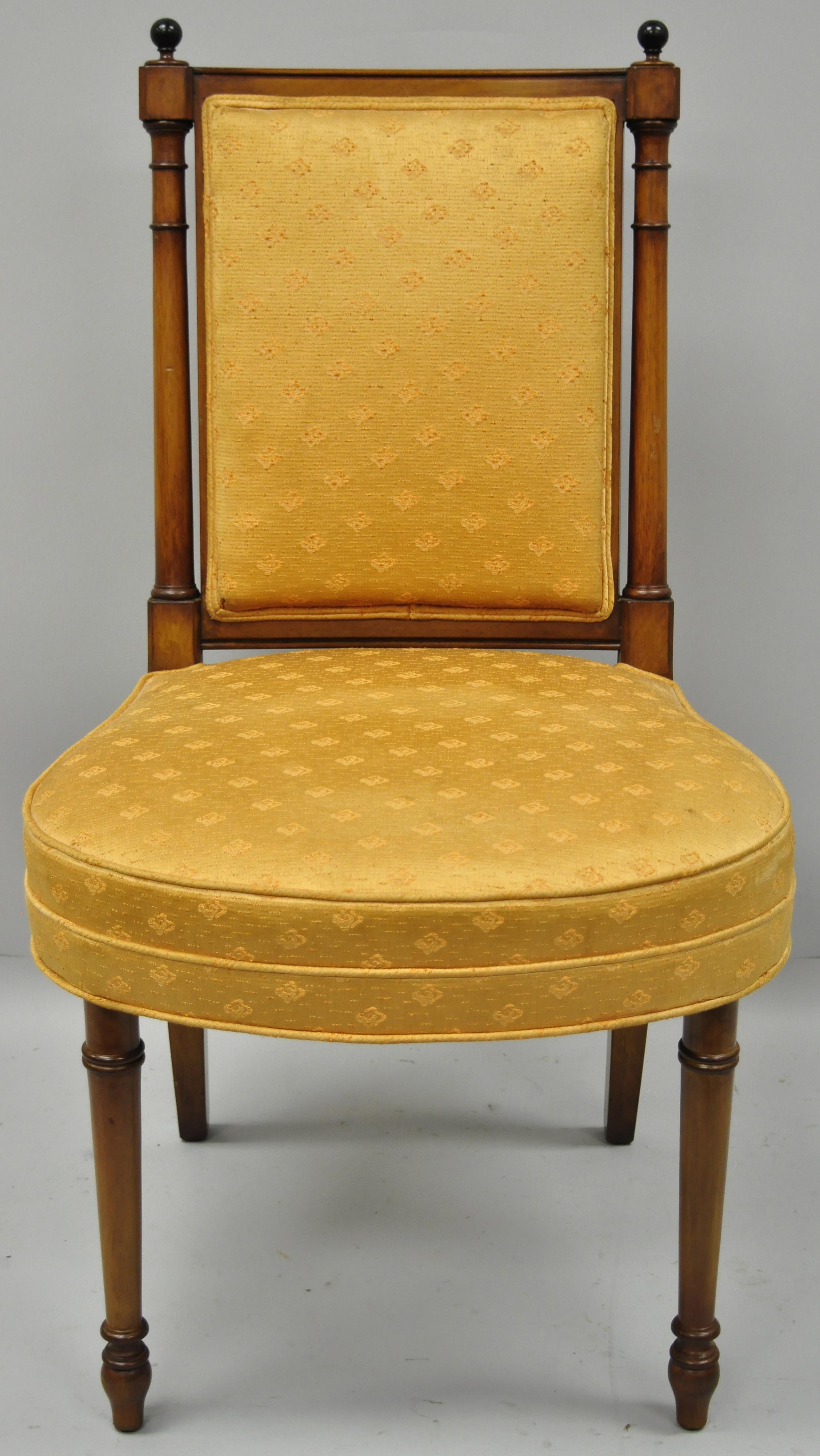 Milieu du XXe siècle Huit chaises de salle à manger en acajou de style Directoire Empire Maslow Freen en vente