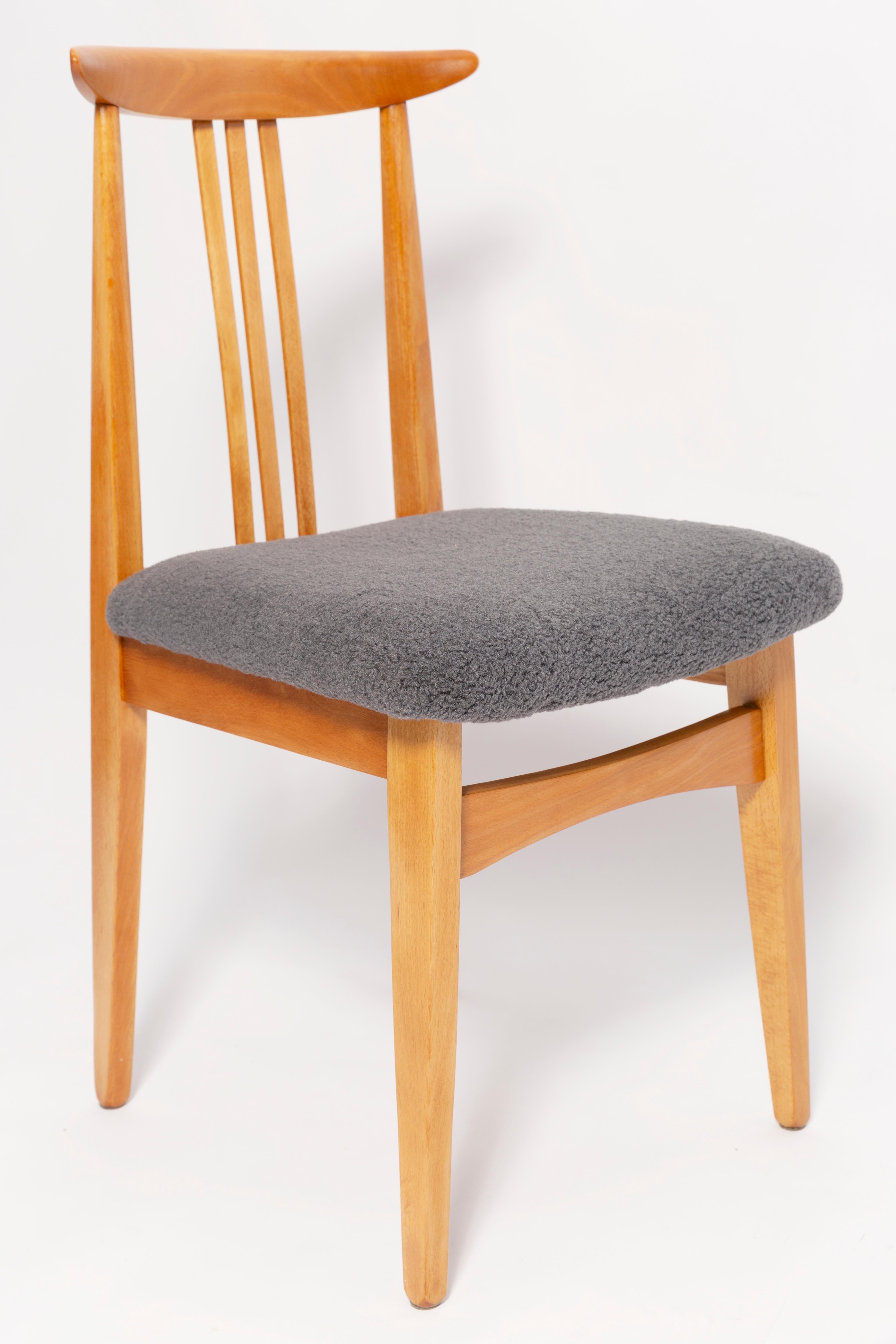 Eight Mid-Century Graphite Boucle Chairs, Light Wood, M Zielinski, Europe, 1960 For Sale 2