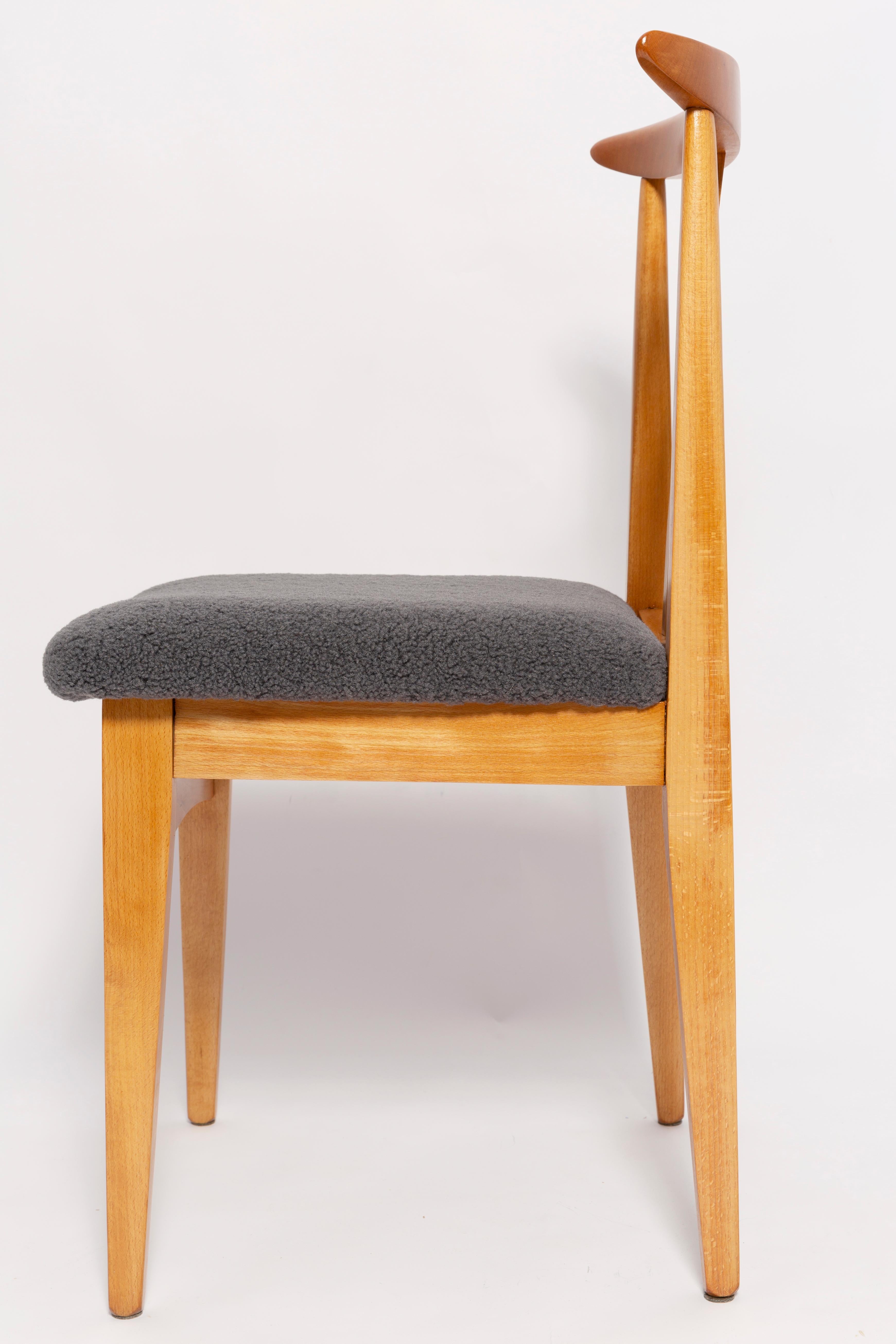 Hand-Crafted Eight Mid-Century Graphite Boucle Chairs, Light Wood, M Zielinski, Europe, 1960 For Sale