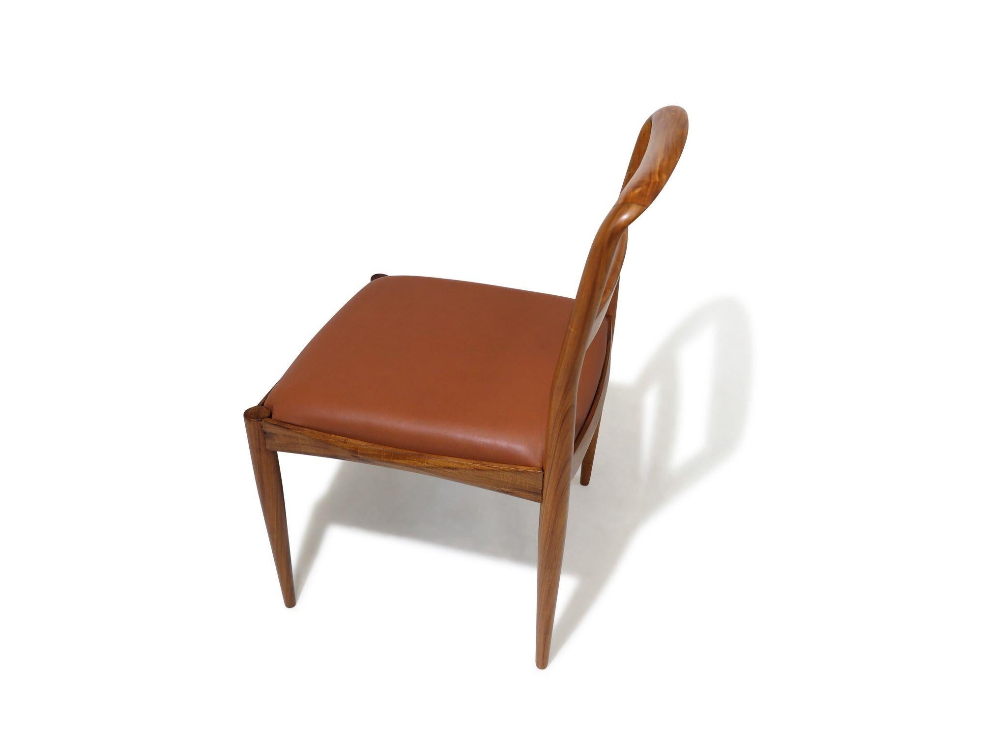 Eight Mid-century Liceu de Artes e Officios Brazilian Modern Dining Chairs For Sale 4