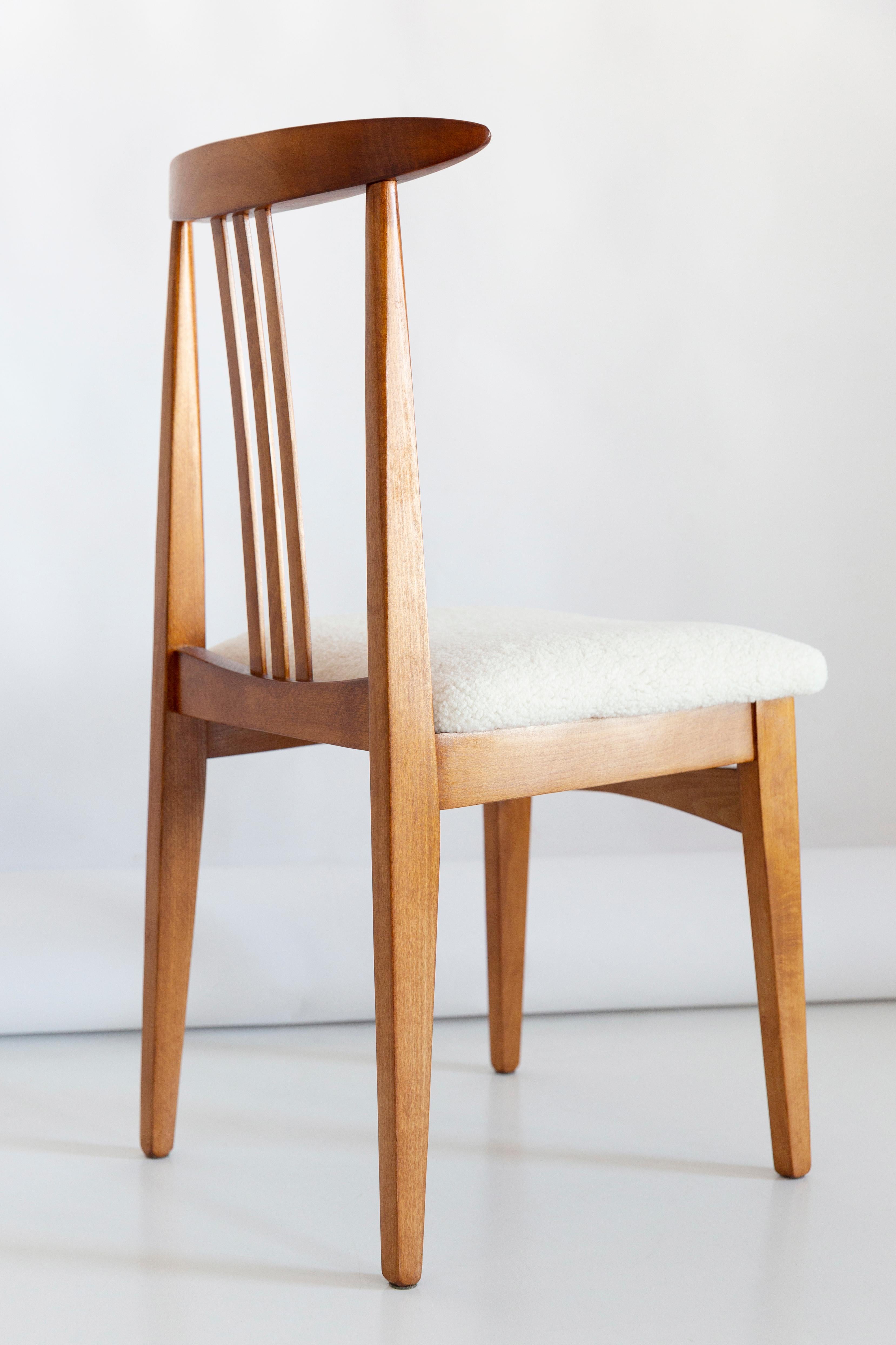 Eight Mid-Century Light Boucle Chair, Designed by M. Zielinski, Europe, 1960s For Sale 2