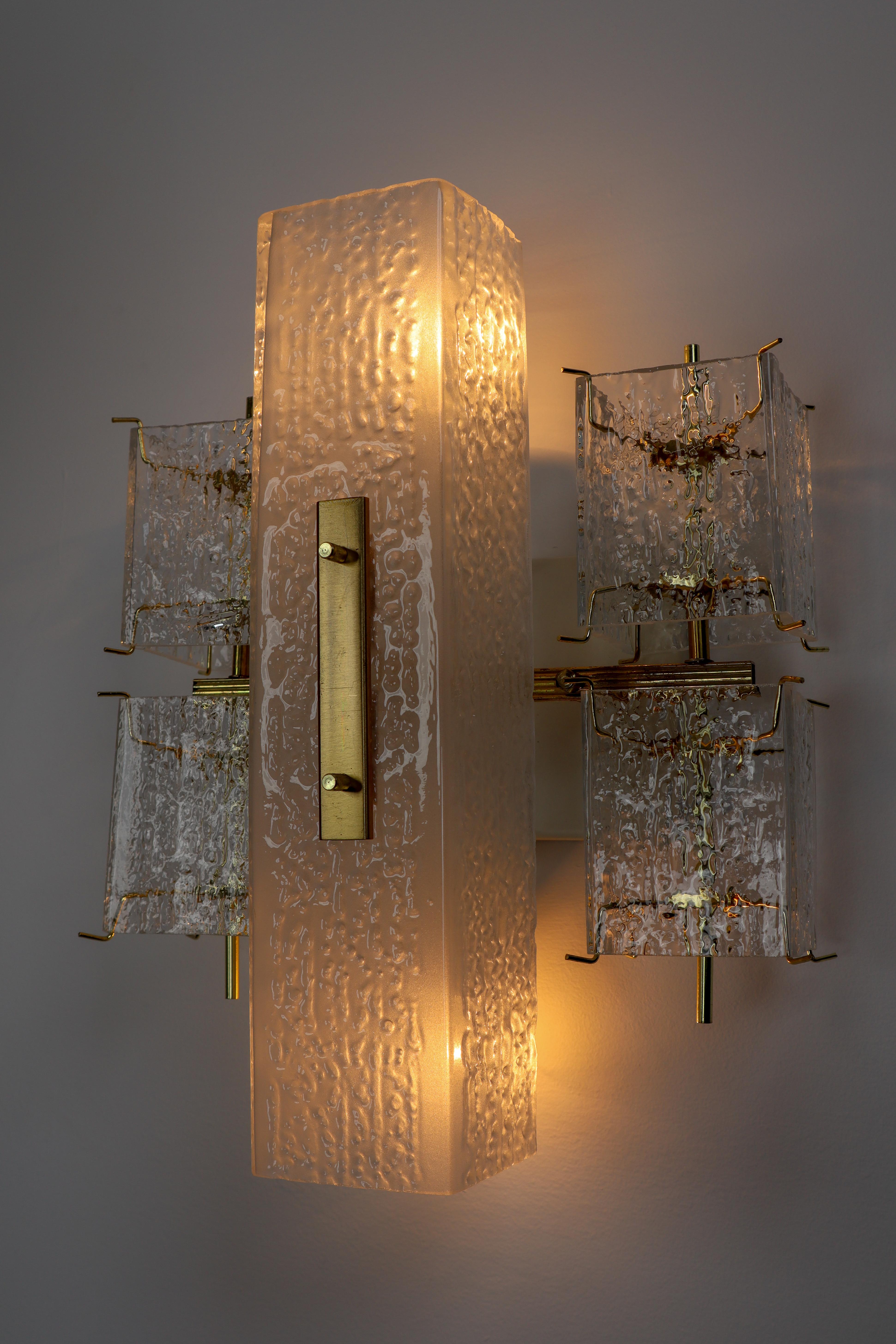 European Eight Midcentury Wall Lights with Structured Glass and Brass, Europe 1970s For Sale