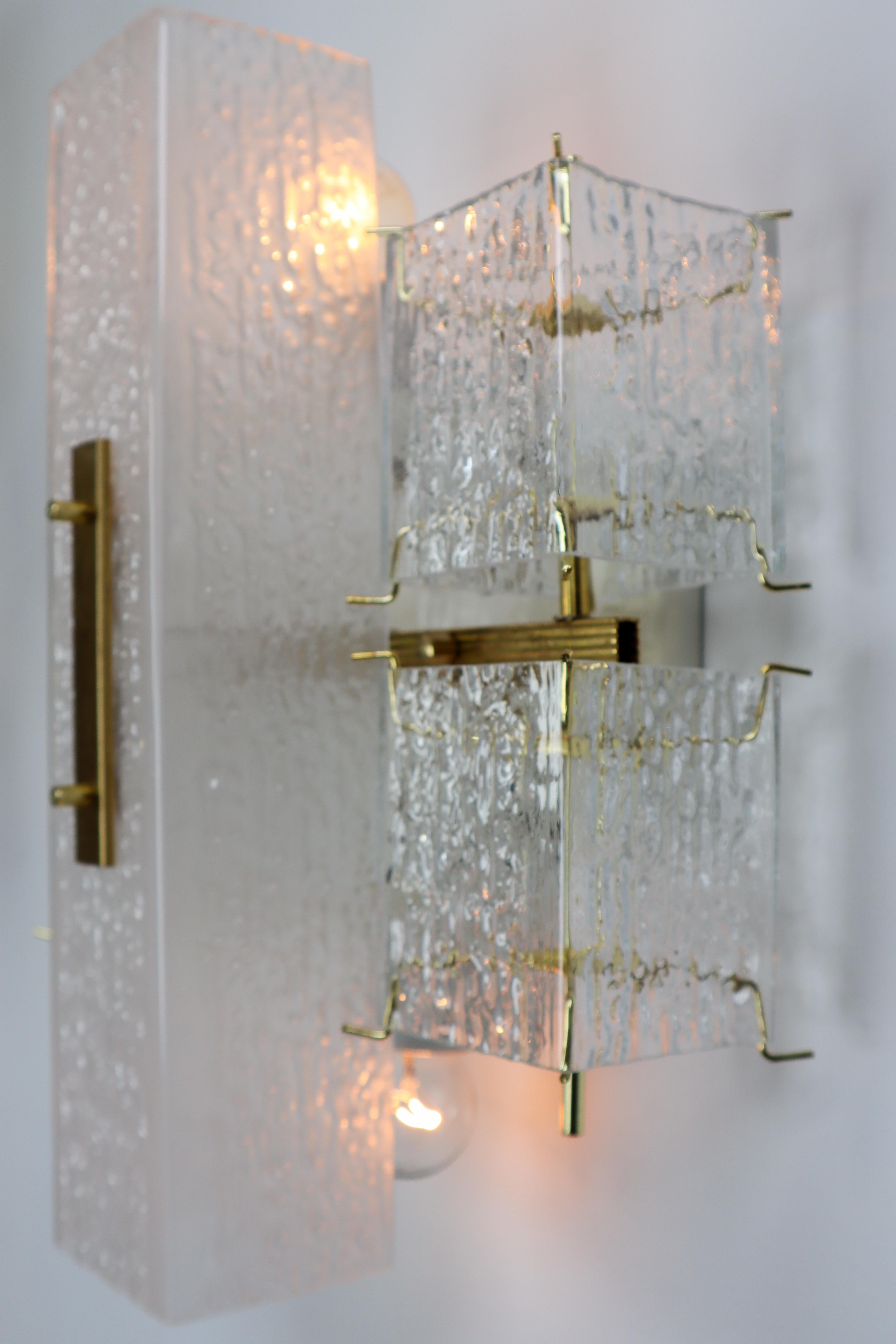 Mid-Century Modern 1 of 8 Midcentury Wall Lights with Structured Glass and Brass, Europe, 1970s For Sale