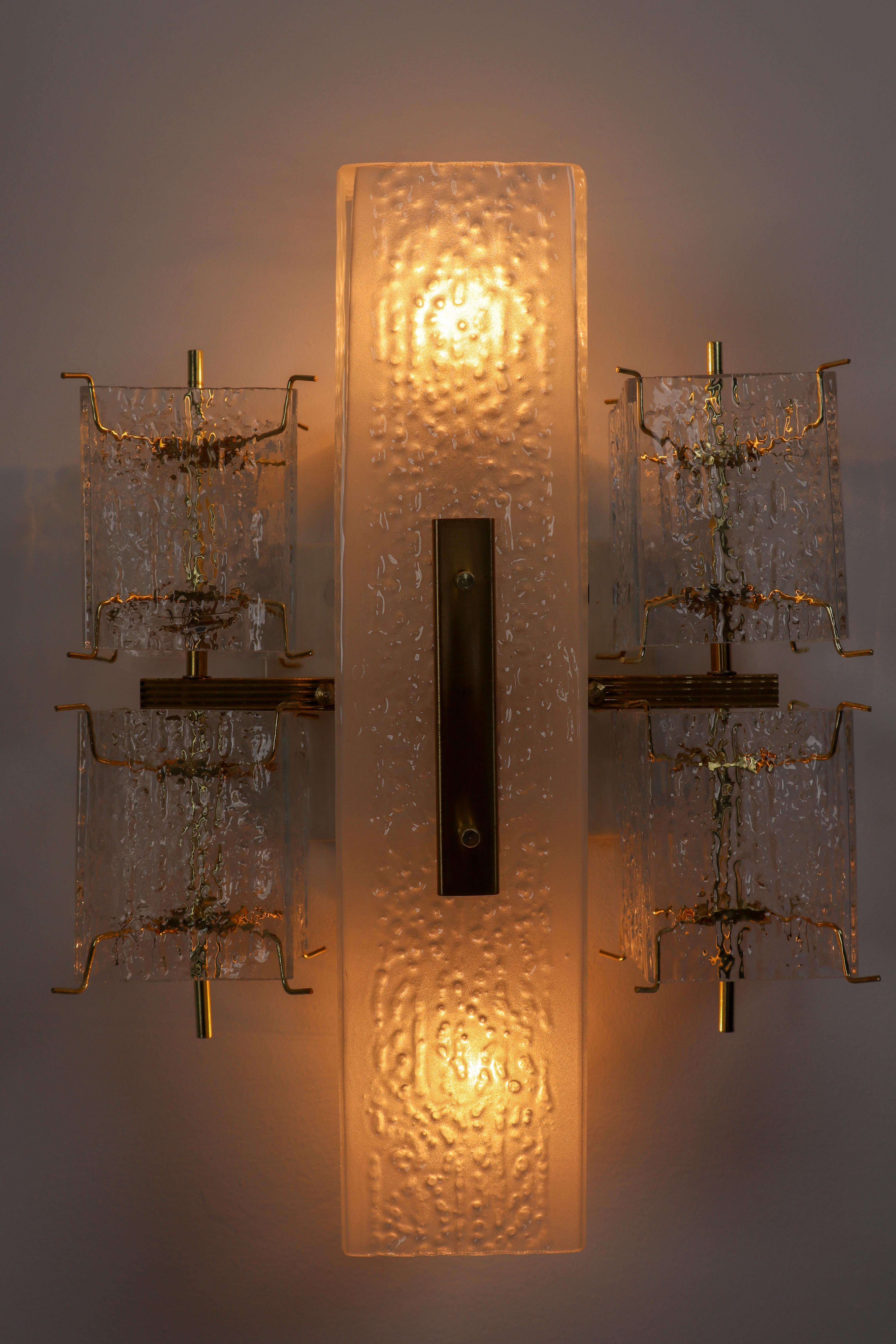1 of 8 Midcentury Wall Lights with Structured Glass and Brass, Europe, 1970s For Sale 1