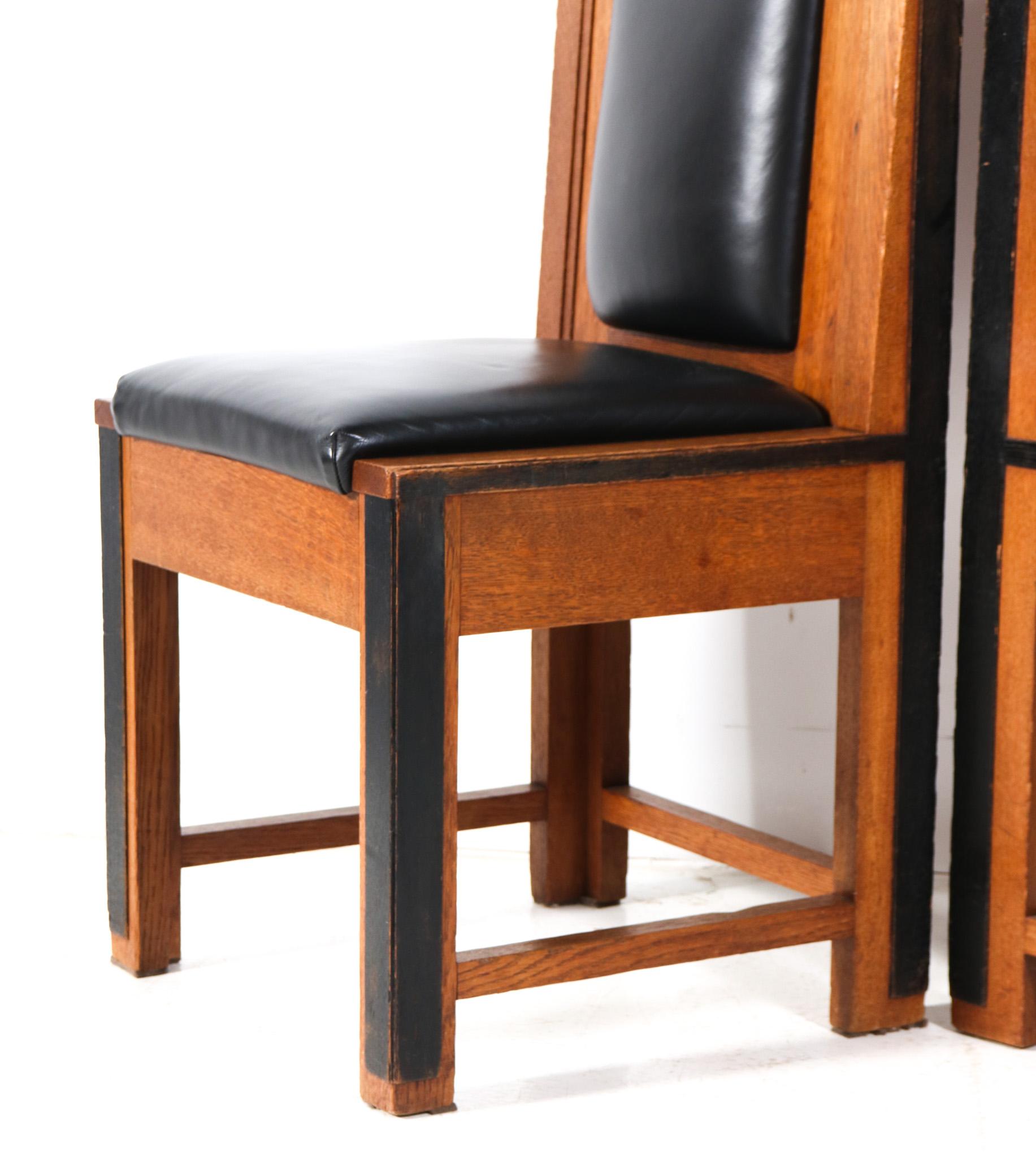 Laqué Huit chaises Art Déco modernistes en chêne de Fa. Randoe Haarlem, années 1920 en vente