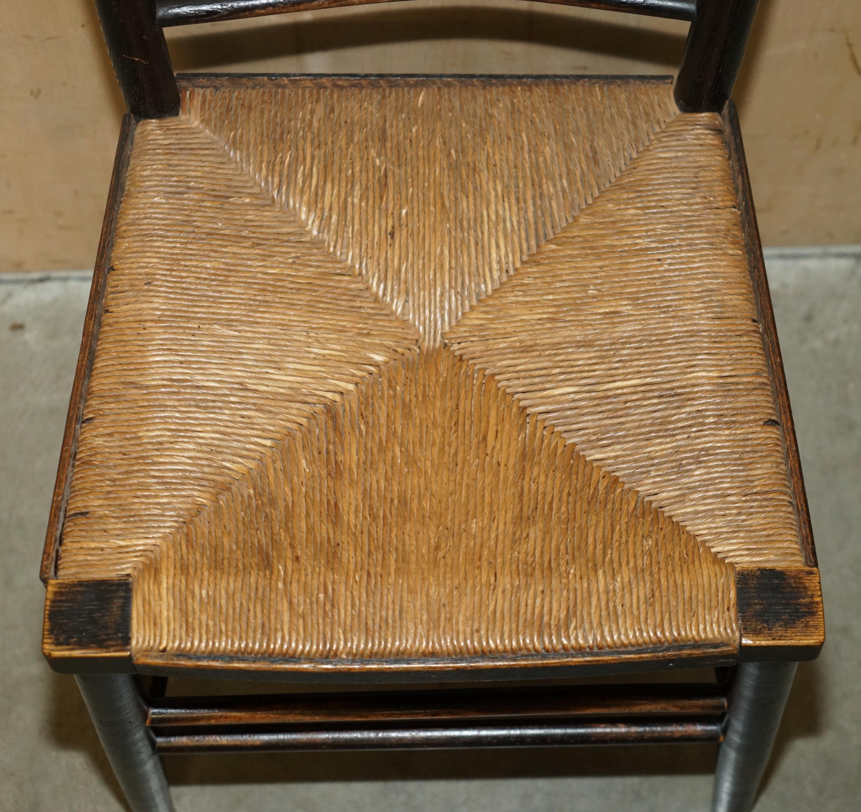 EIGHT ORIGINAL ANTIQUE ViCTORIAN WILLIAM MORRIS PHILIP WEBB SUSSEX DINING CHAIRS For Sale 10