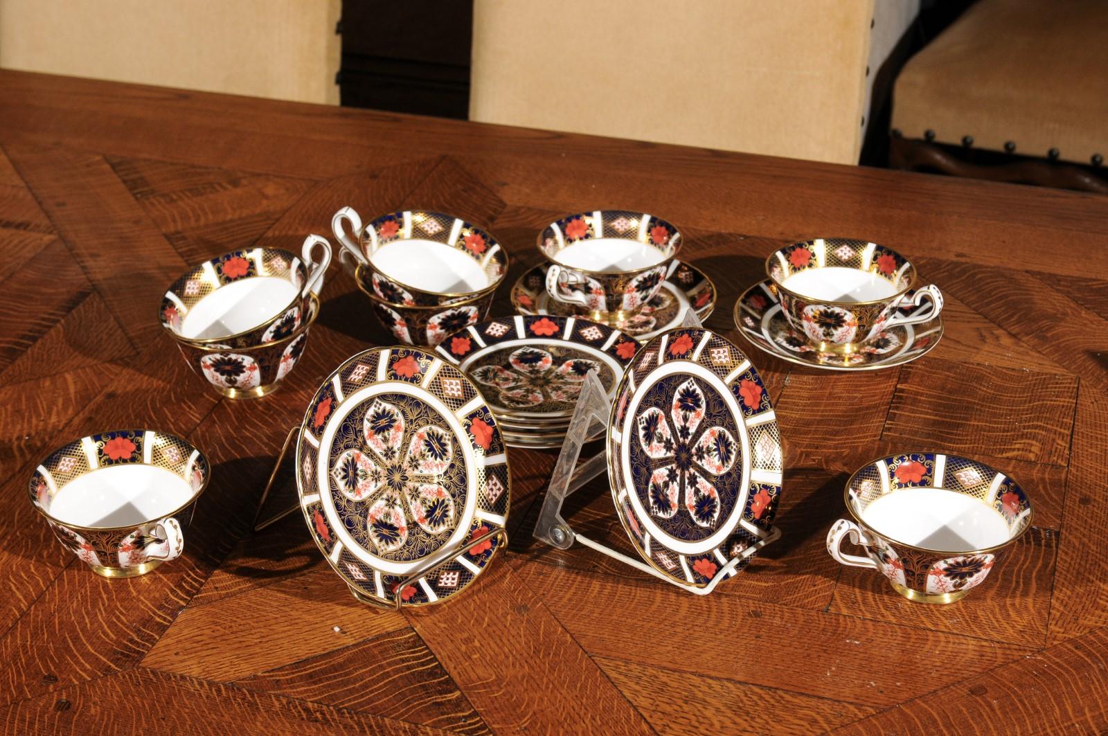 Eight Pairs of Old Imari English Royal Crown Derby Porcelain Cups and Saucers 4