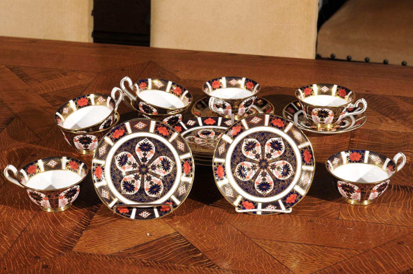 Eight Pairs of Old Imari English Royal Crown Derby Porcelain Cups and Saucers 1