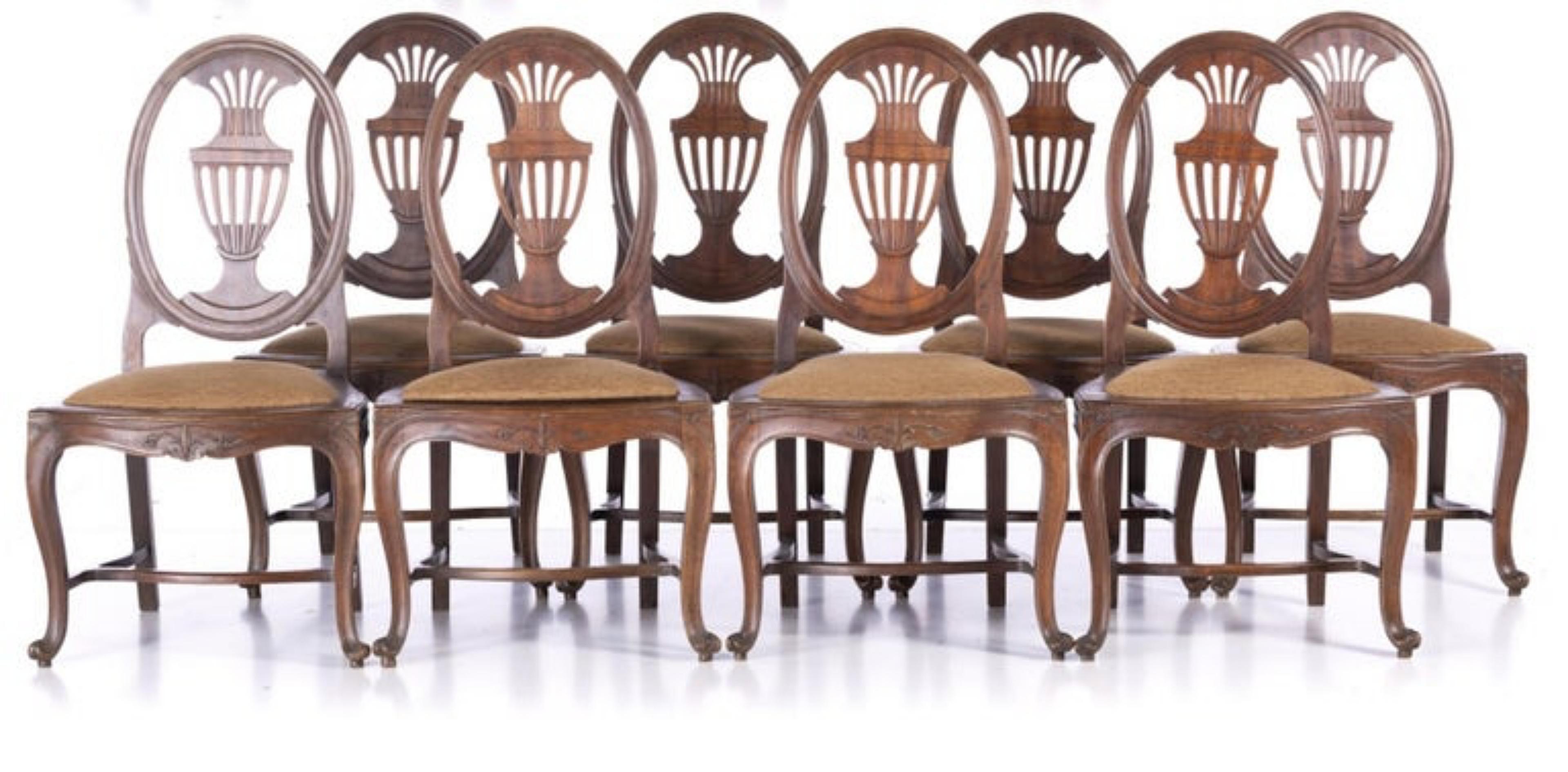 Renaissance Eight Portuguese Chairs and Canape, 18th Century in Oilwood For Sale