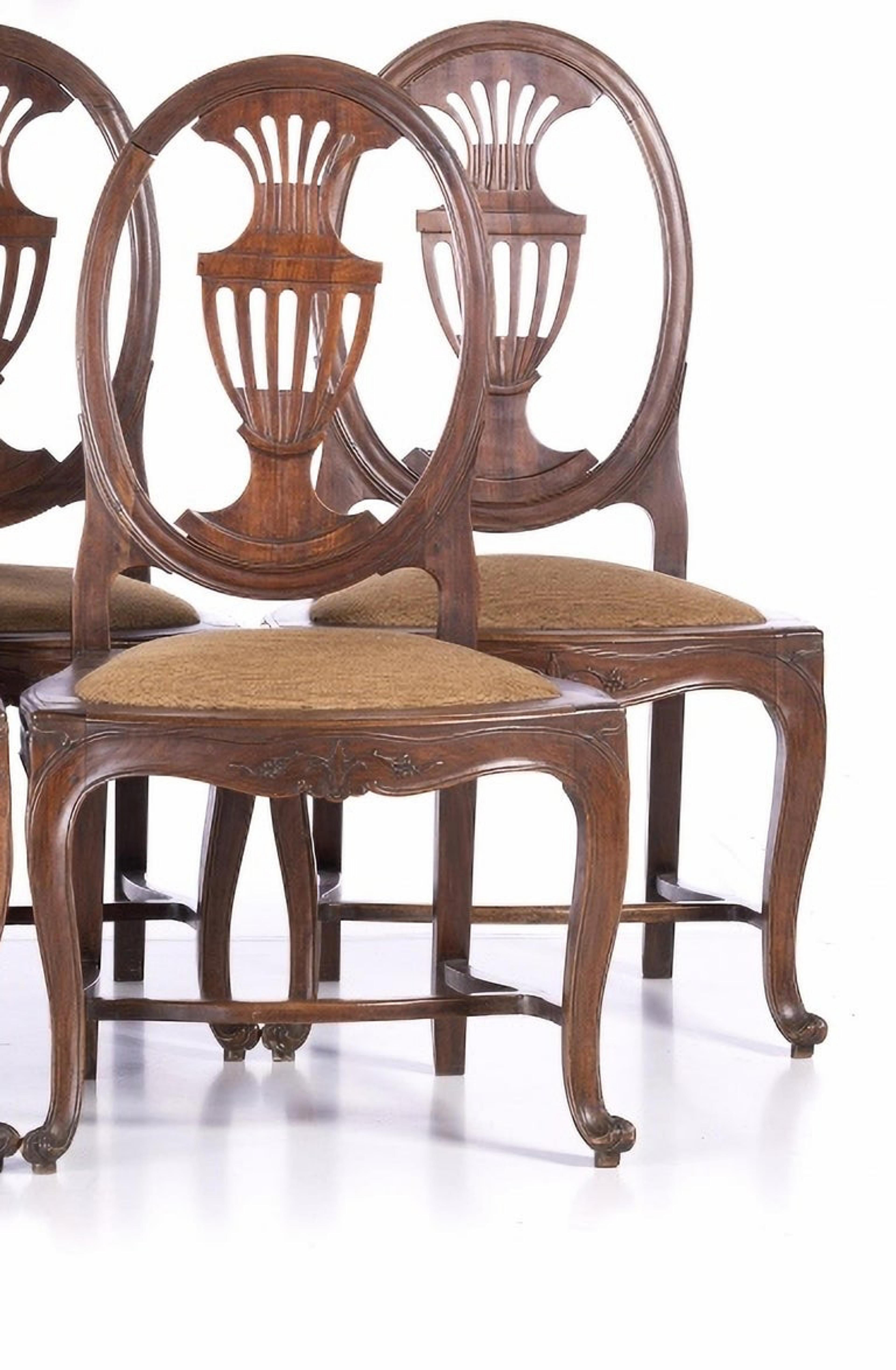 Hand-Crafted Eight Portuguese Chairs and Canape, 18th Century in Oilwood For Sale