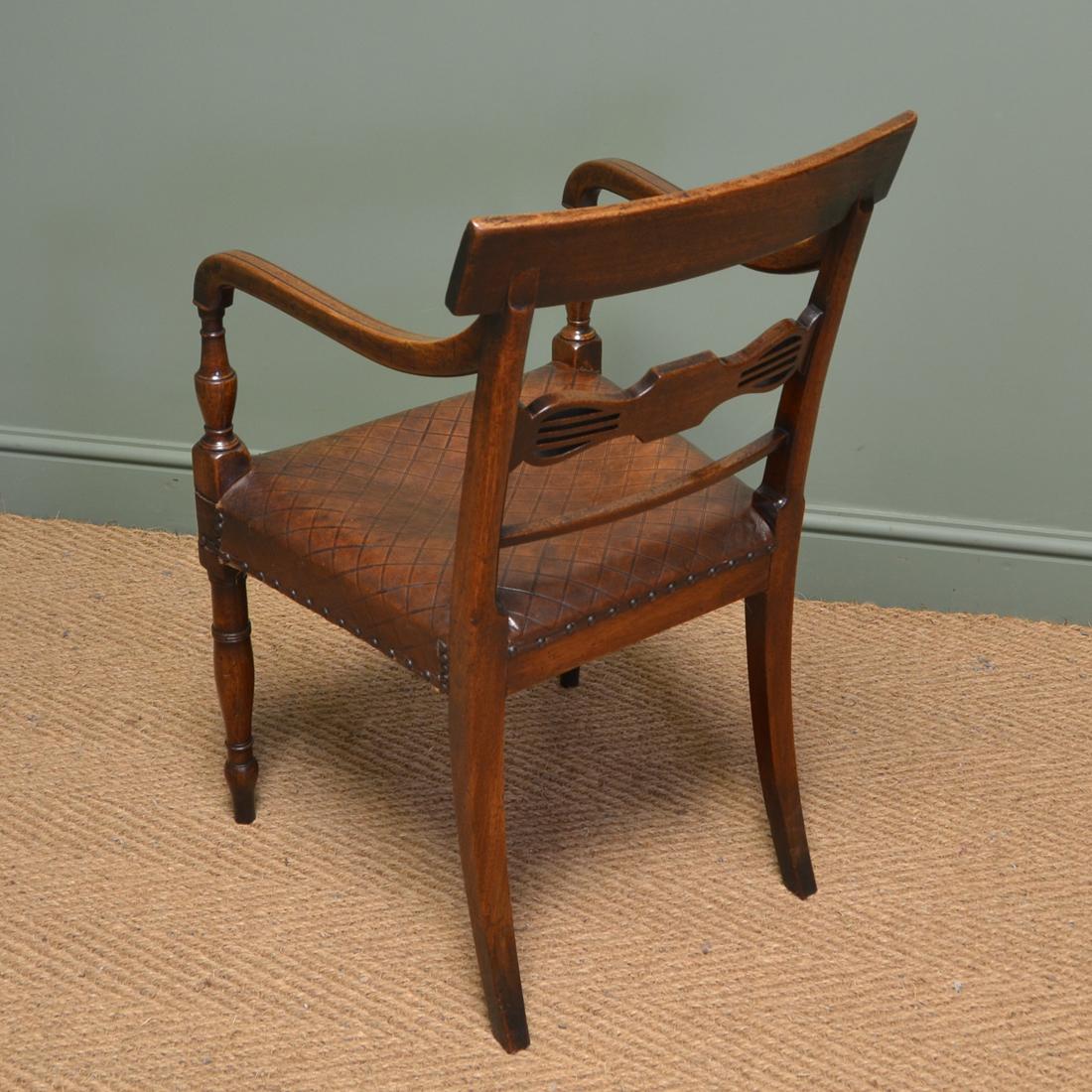 Eight Regency Antique Mahogany Dining Chairs In Good Condition For Sale In Link 59 Business Park, Clitheroe