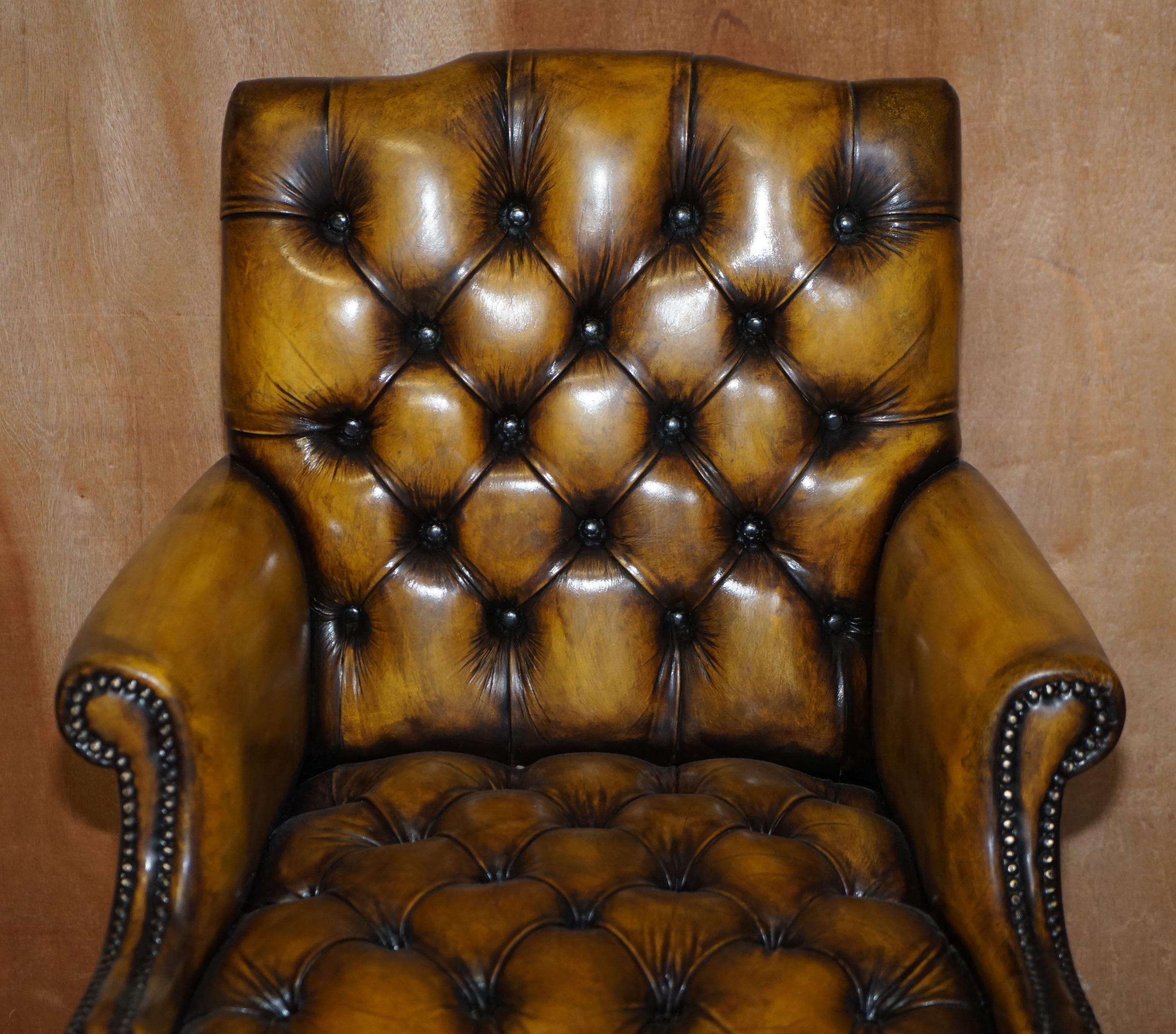chesterfield club chair