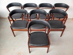 Acht restaurierte Kai Kristiansen Teak-Esszimmerstühle Inklusive individueller Neupolsterung
