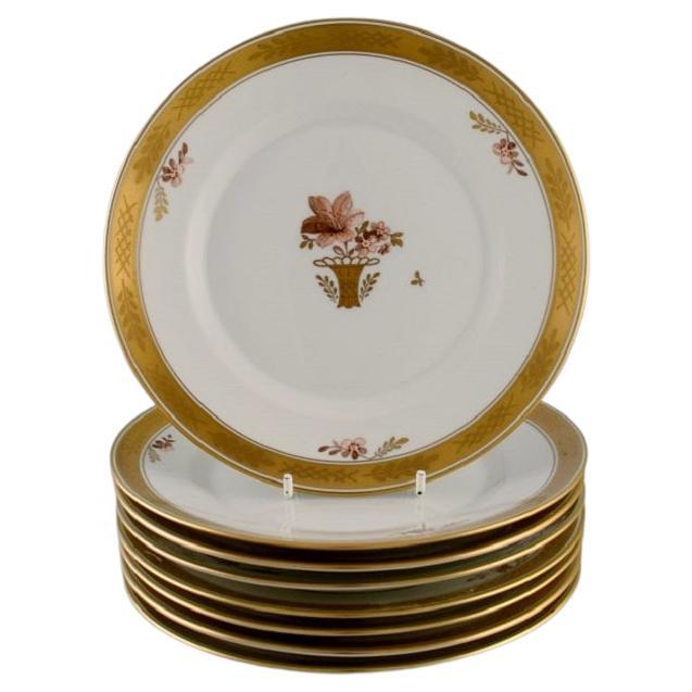 Acht königliche Kopenhagener Goldener Korb- Lunch-Teller aus handbemaltem Porzellan