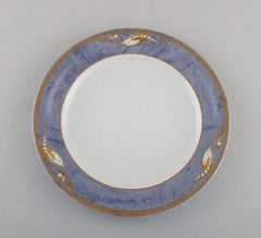 Eight Royal Copenhagen Gray Magnolia Porcelain Dinner Plates, Late 20th Century