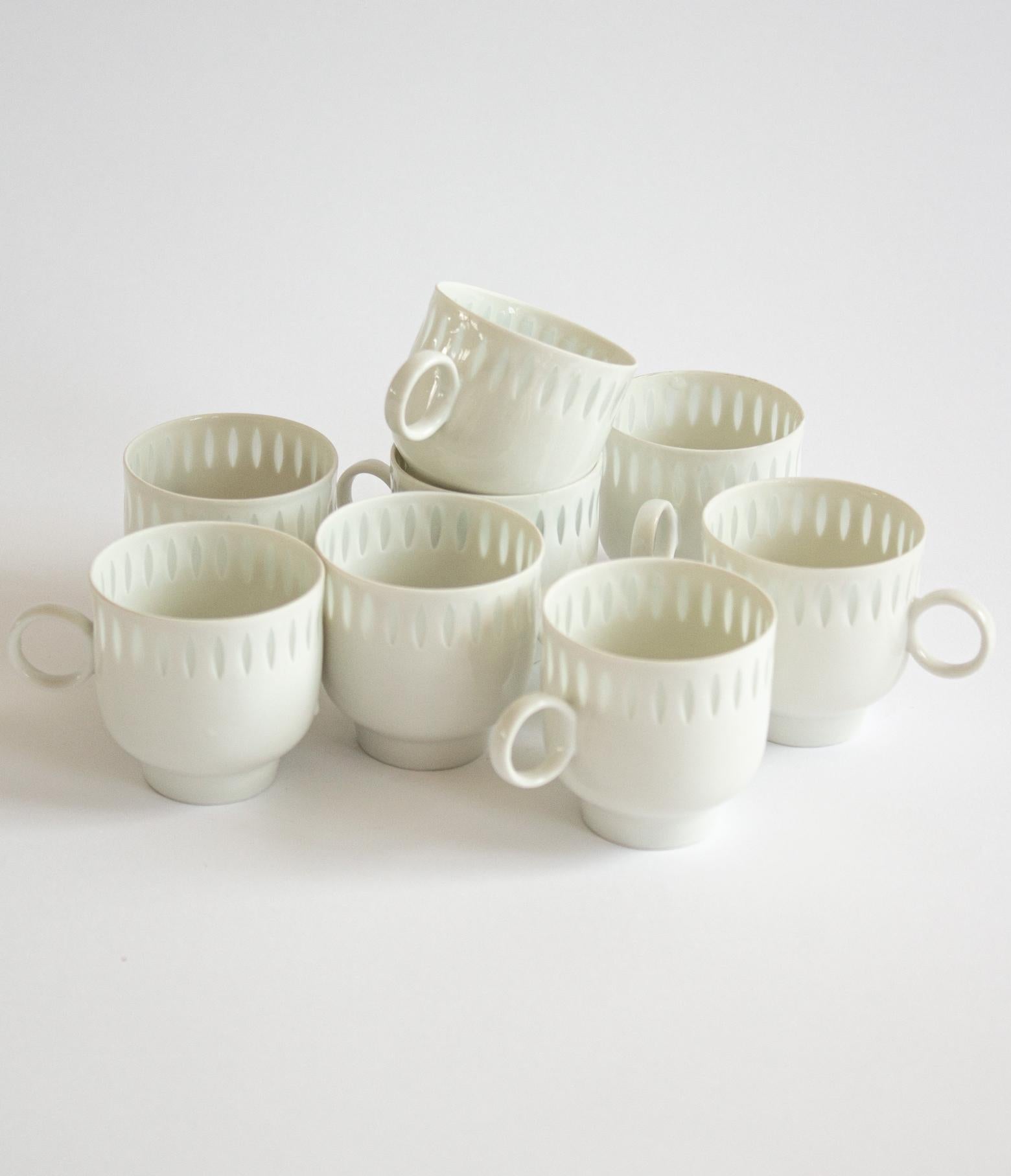 Finnish Eight Scandinavian Modern Mocha Cups by Friedl Holzer-Kjellberg for Arabia