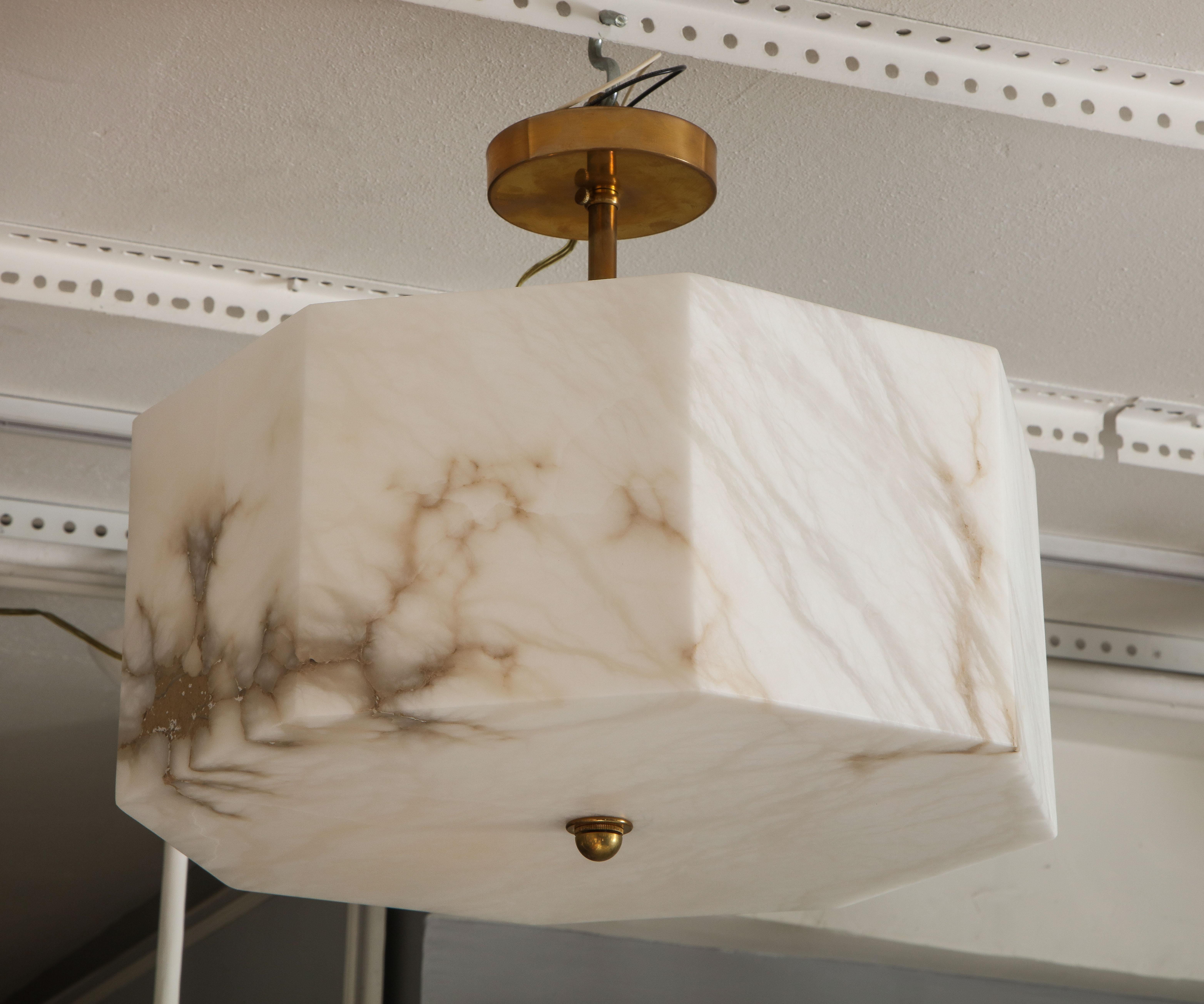 Eight-Sided Custom Alabaster Fixture In New Condition For Sale In New York, NY