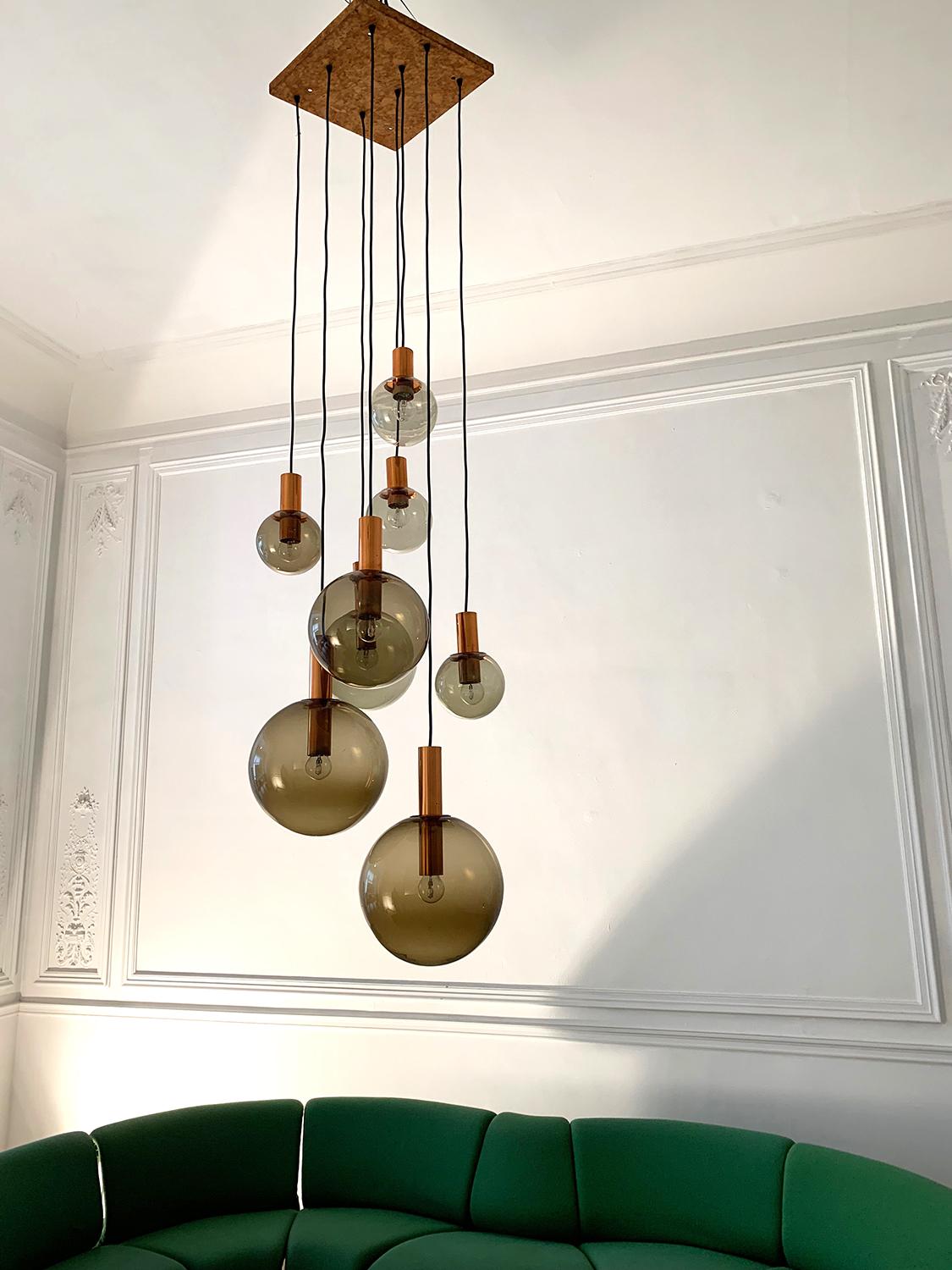 Eight Smoked Glass Globe Ceiling Light, RAAK, 1970s In Good Condition For Sale In Brussels, Brussels