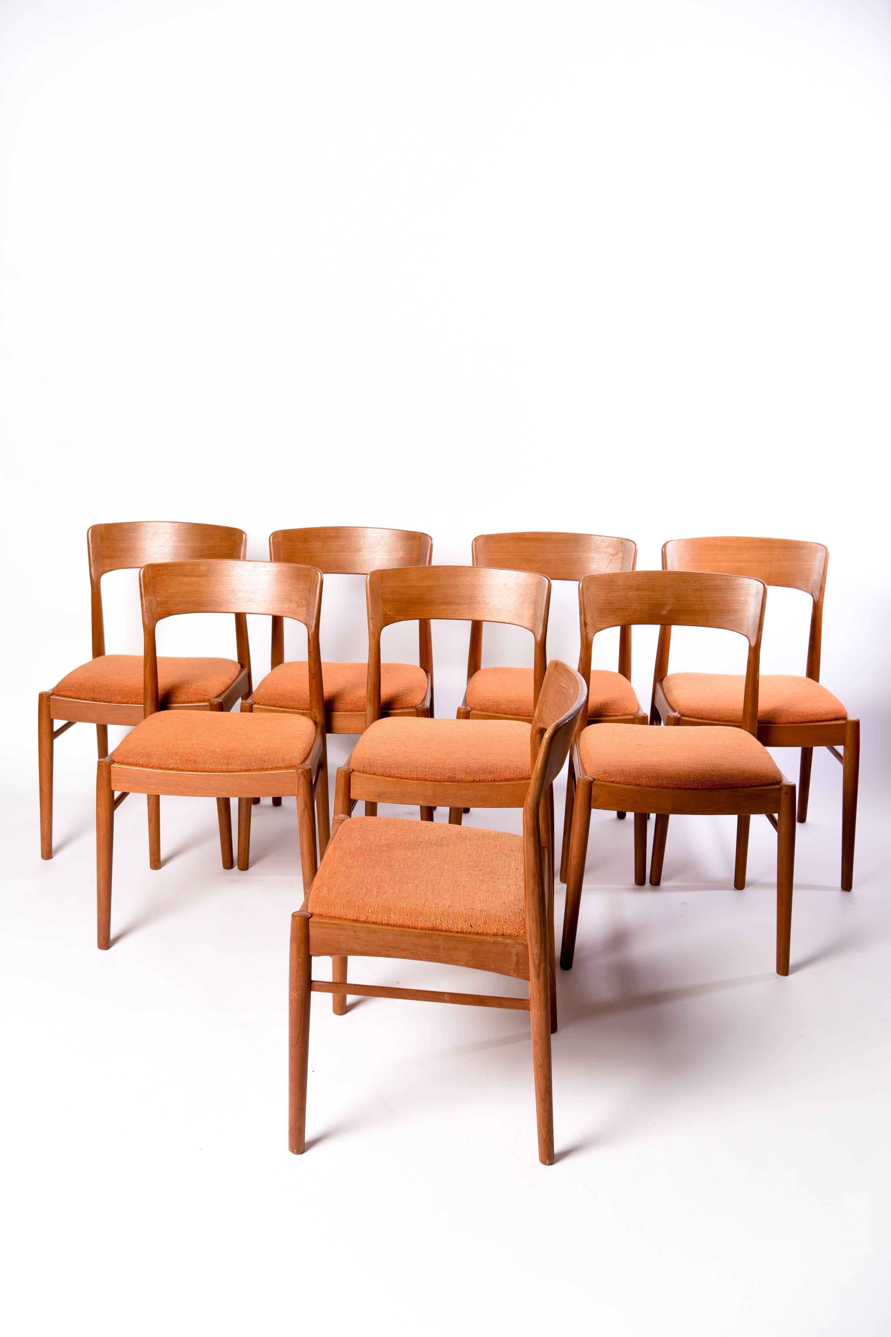 Acht Esszimmerstühle aus Teakholz:: Kai Kristiansen für K.S. Mobler Dänemark:: 1960er Jahre (Dänisch)