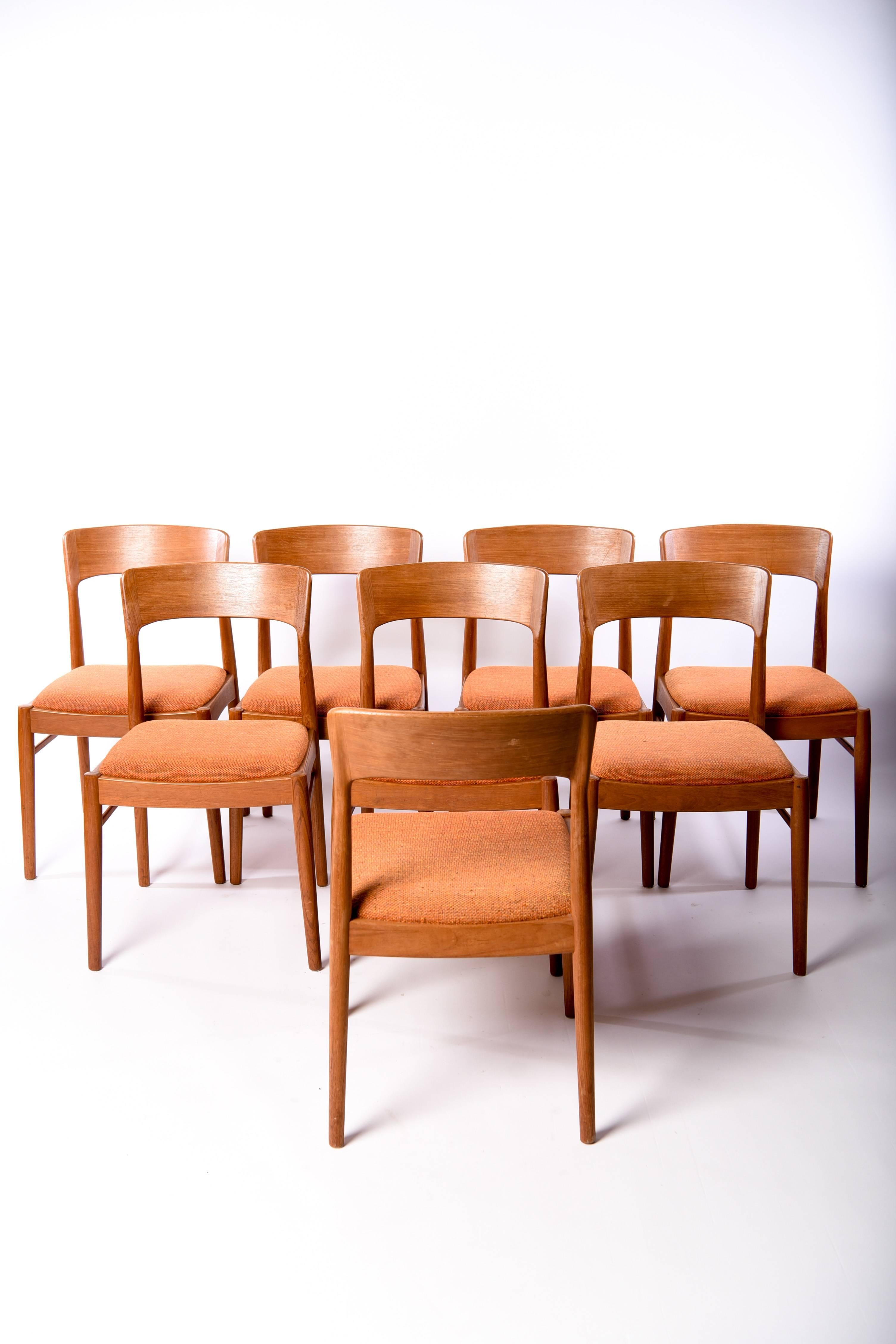 Acht Esszimmerstühle aus Teakholz:: Kai Kristiansen für K.S. Mobler Dänemark:: 1960er Jahre im Zustand „Gut“ in Norwalk, CT