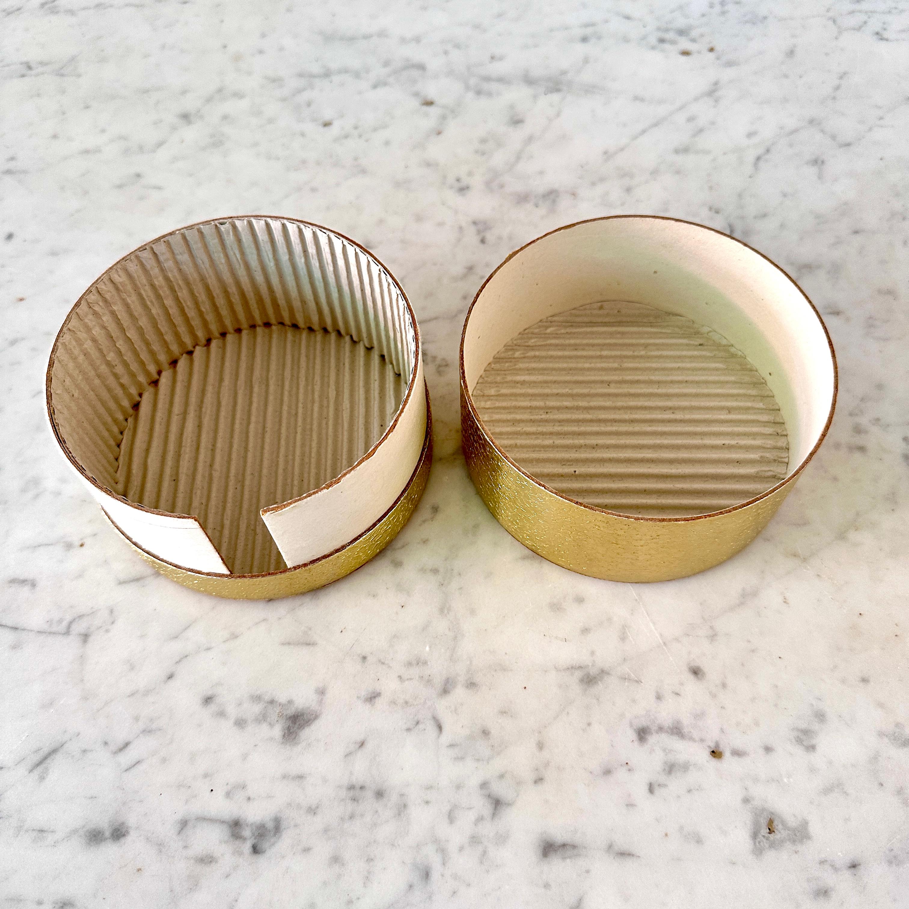 Huit sous-verres Vintage Piero Fornasetti, Appelé DINNER AT EIGHT French Foods en vente 10