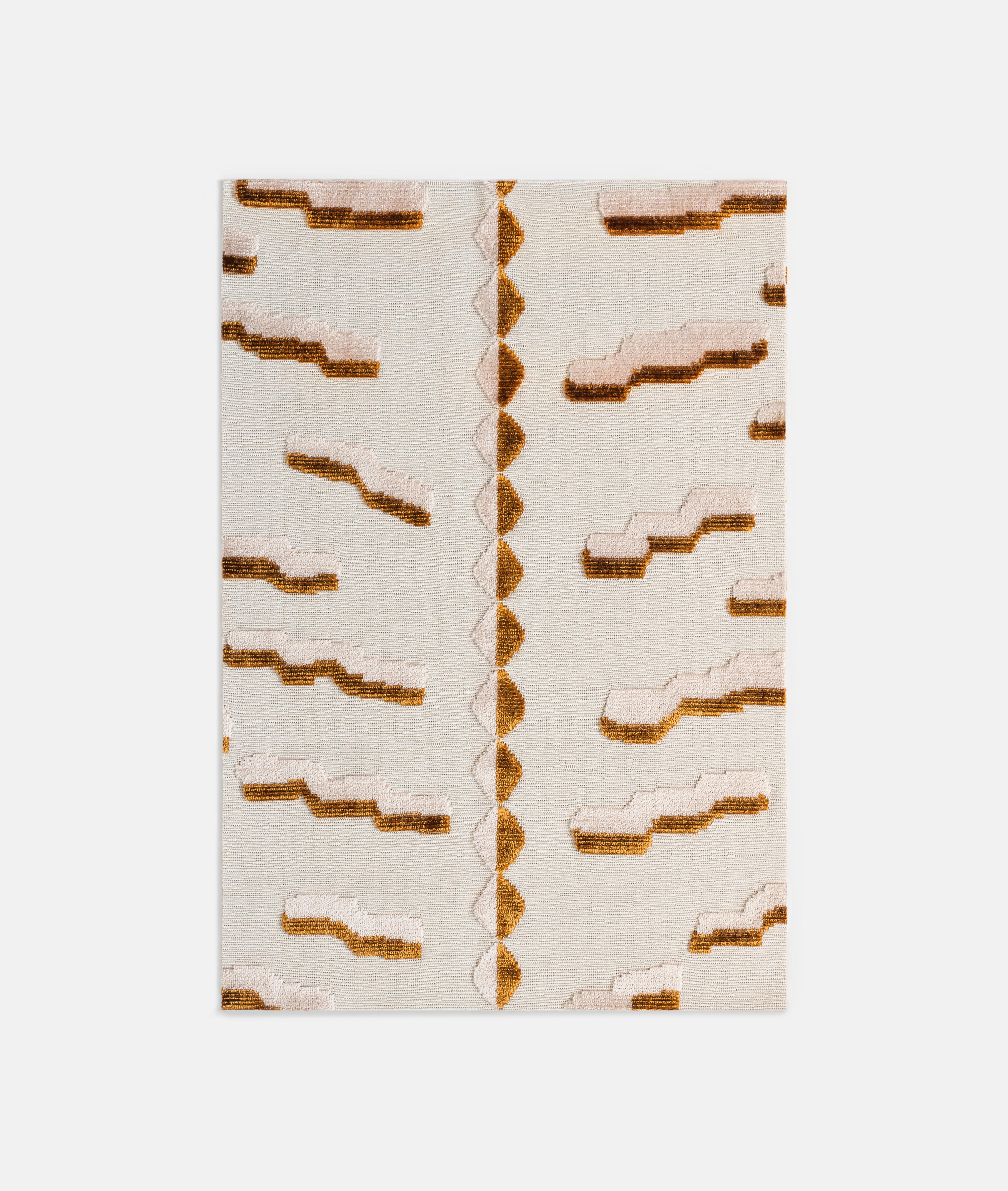 Ocho Sillas de Comedor Clásicas Vintola Studio, Dedar Jacquard Tiger Beat, Europa. en venta 2