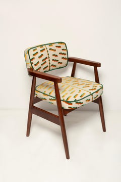 Eight Vintola Studio Classic Dining Chairs, Tiger Beat Jacquard Dedar, Europe.