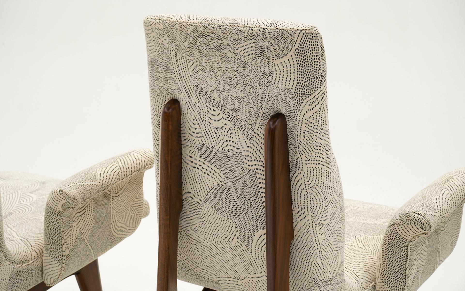 Eight Vladimir Kagan Dining Chairs with Arms.  Excellent Condition. For Sale 2