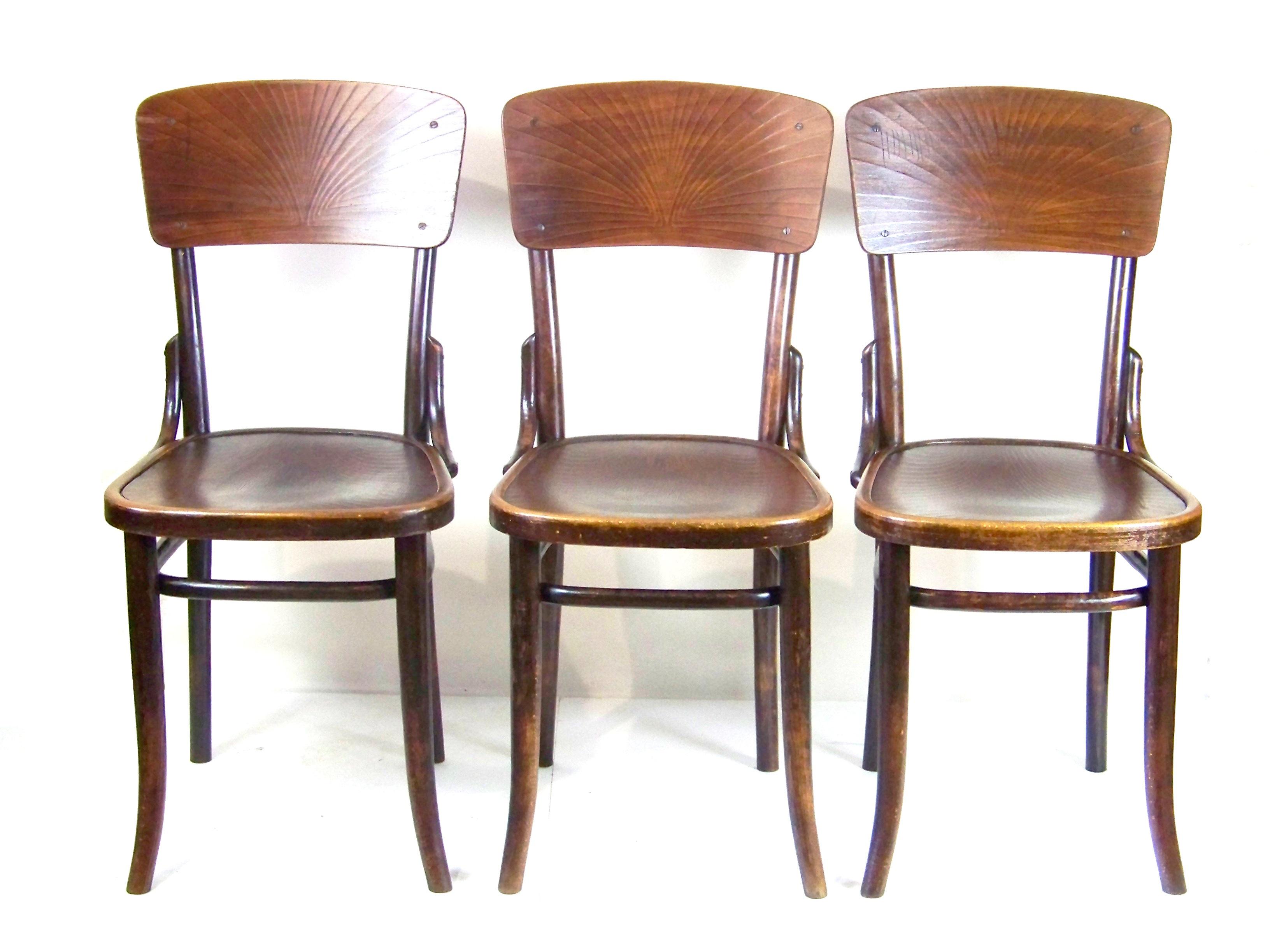 20th Century Eighteen Chairs Thonet Nr.57, circa 1920